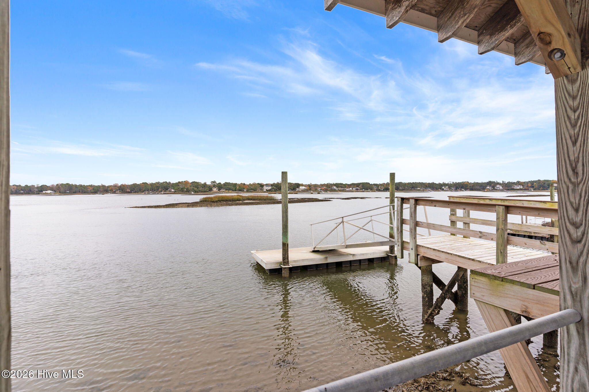 100554709 | Photo 45