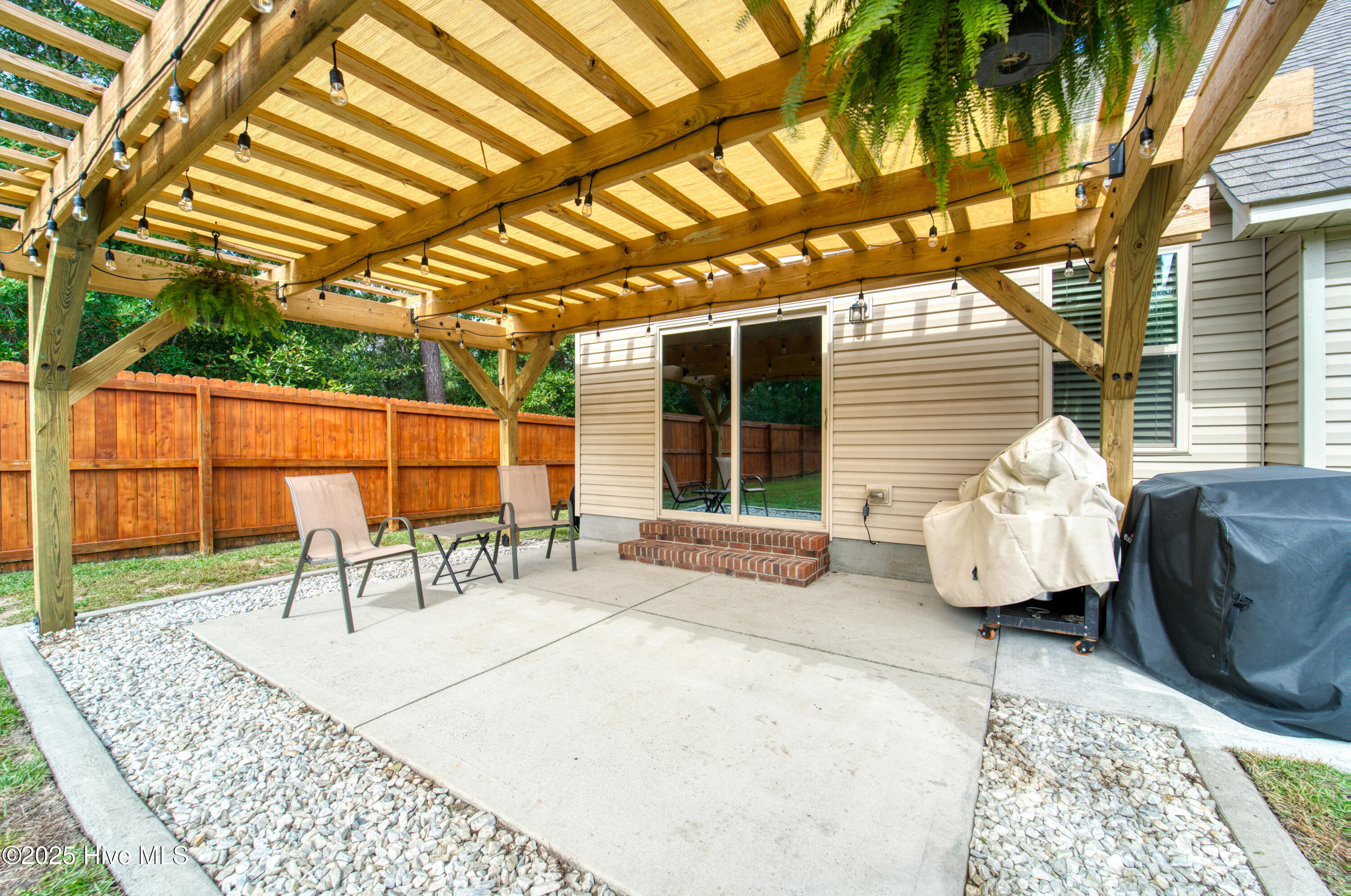 100538677 | Photo 20