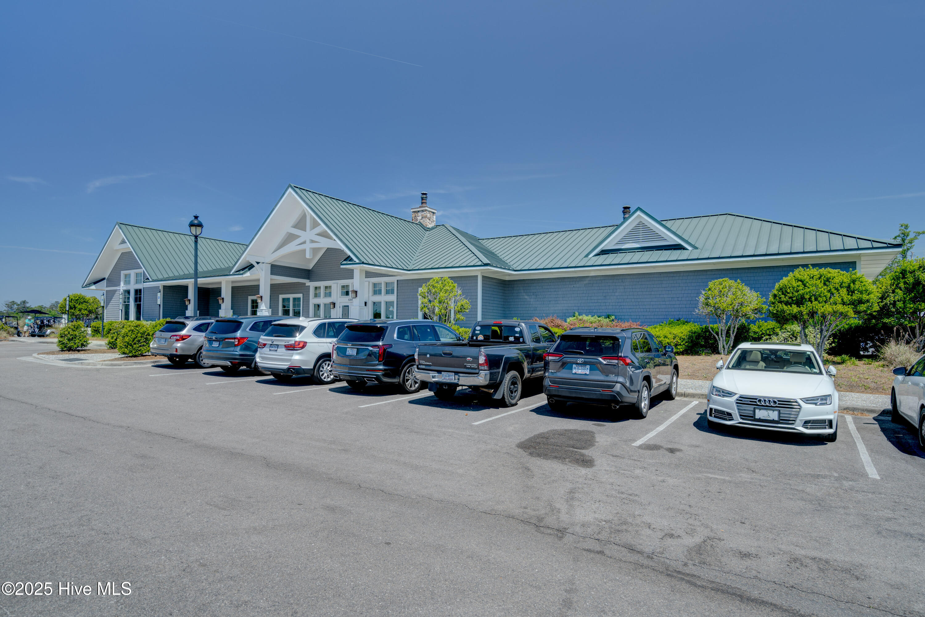 100547164 | Photo 56