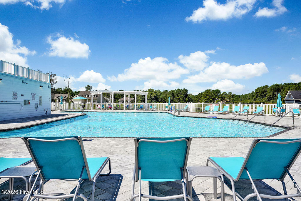 100567236 | Photo 16