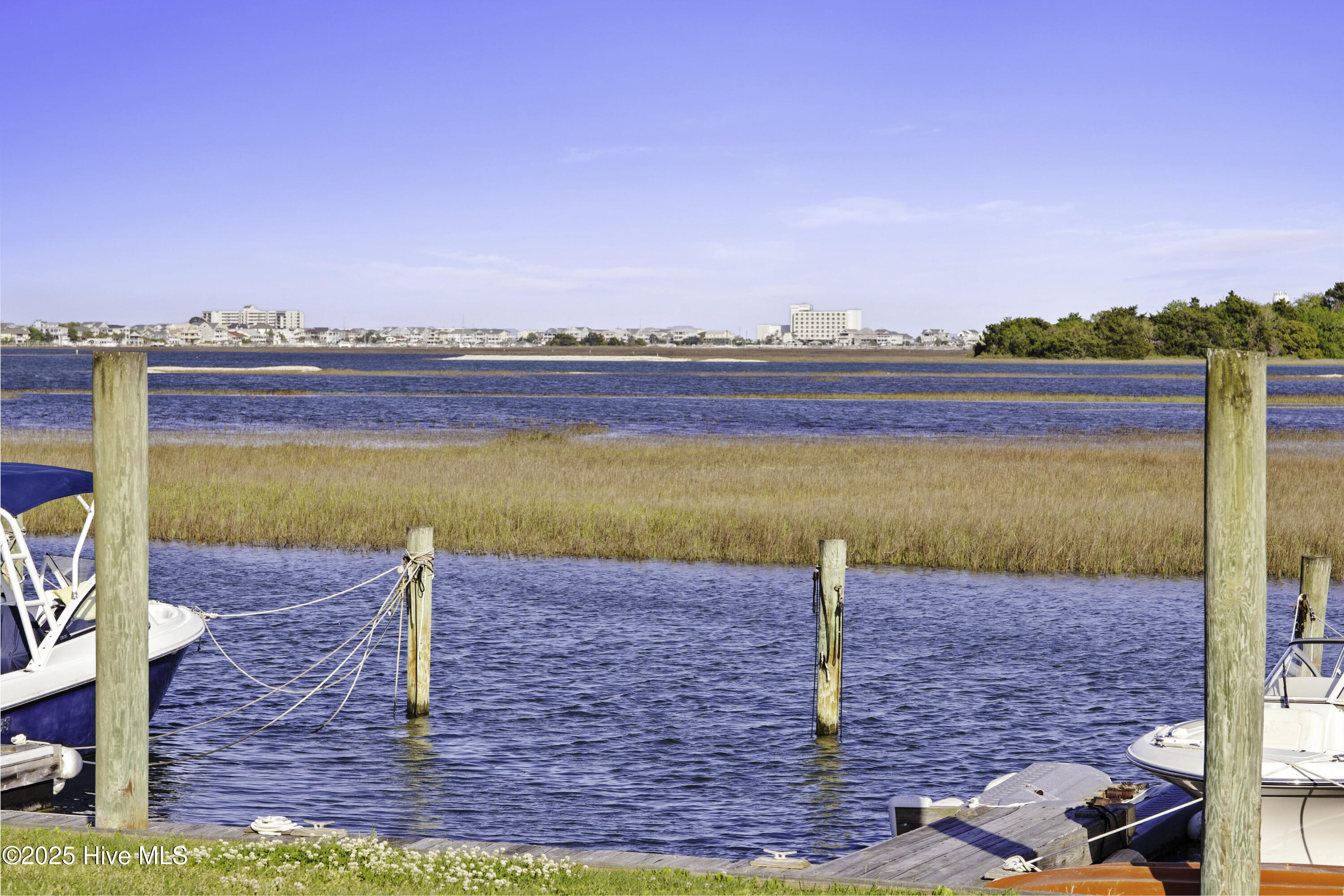 100555228 | Photo 72