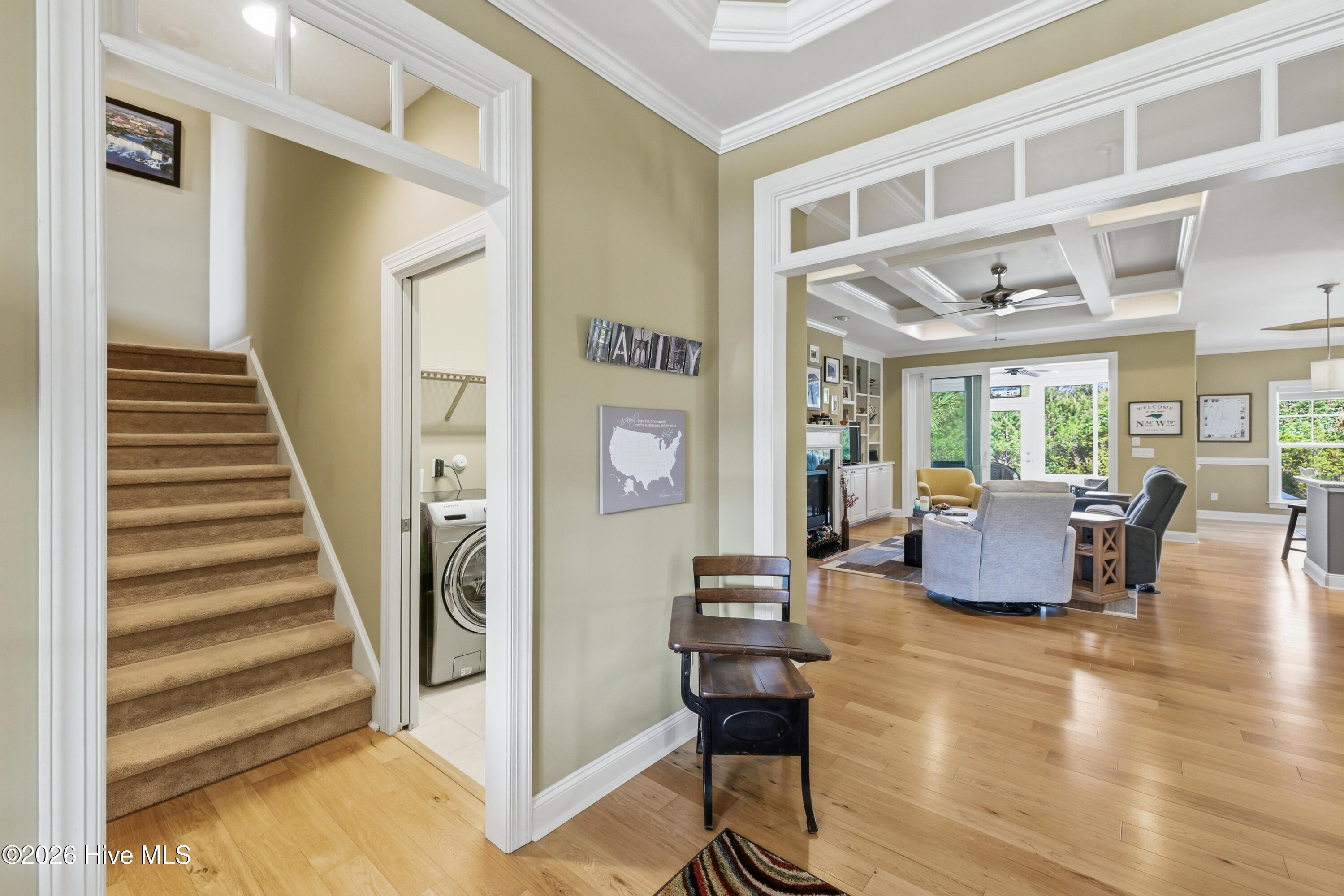 100570456 | Photo 37