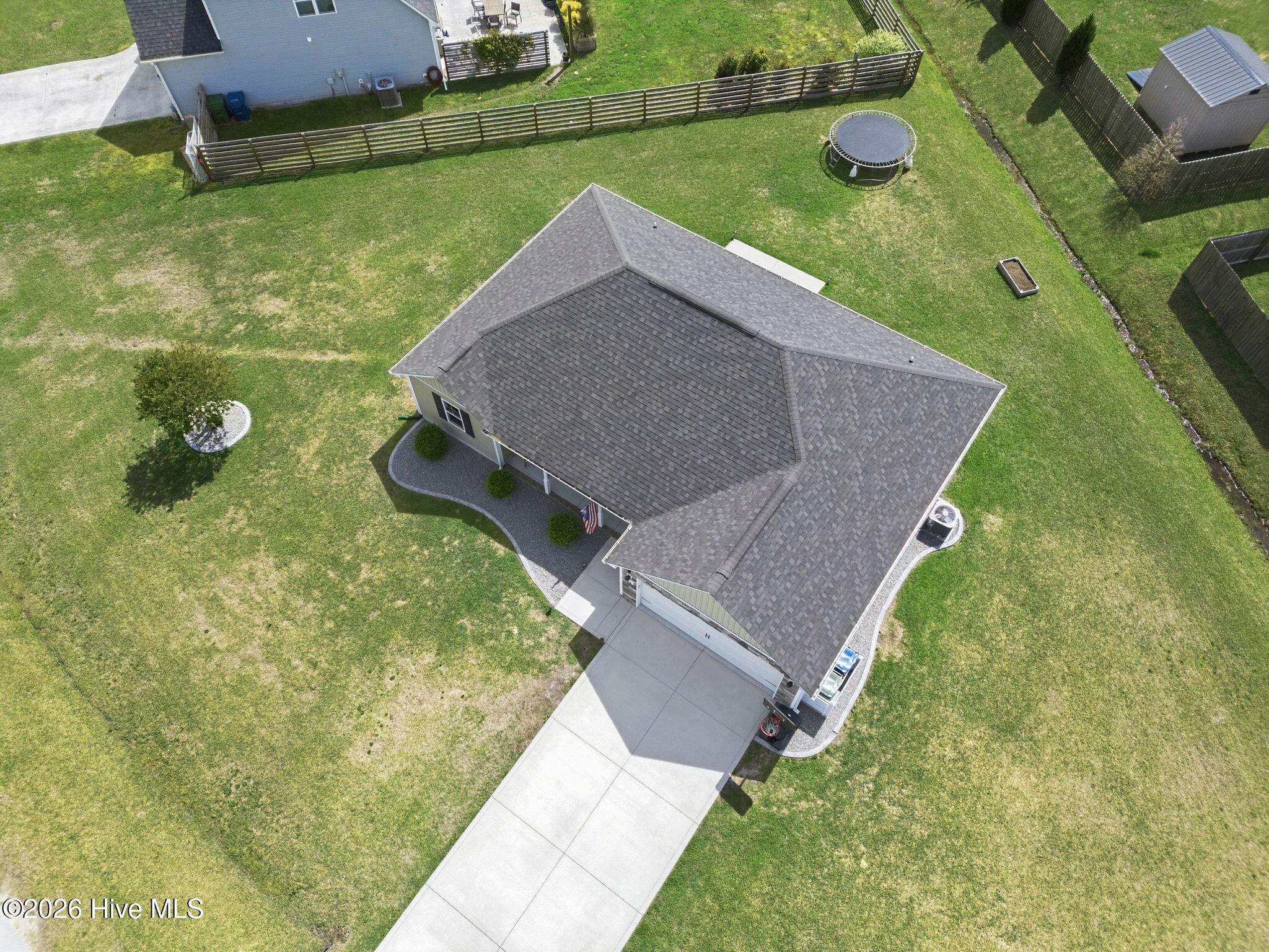 100568951 | Photo 47