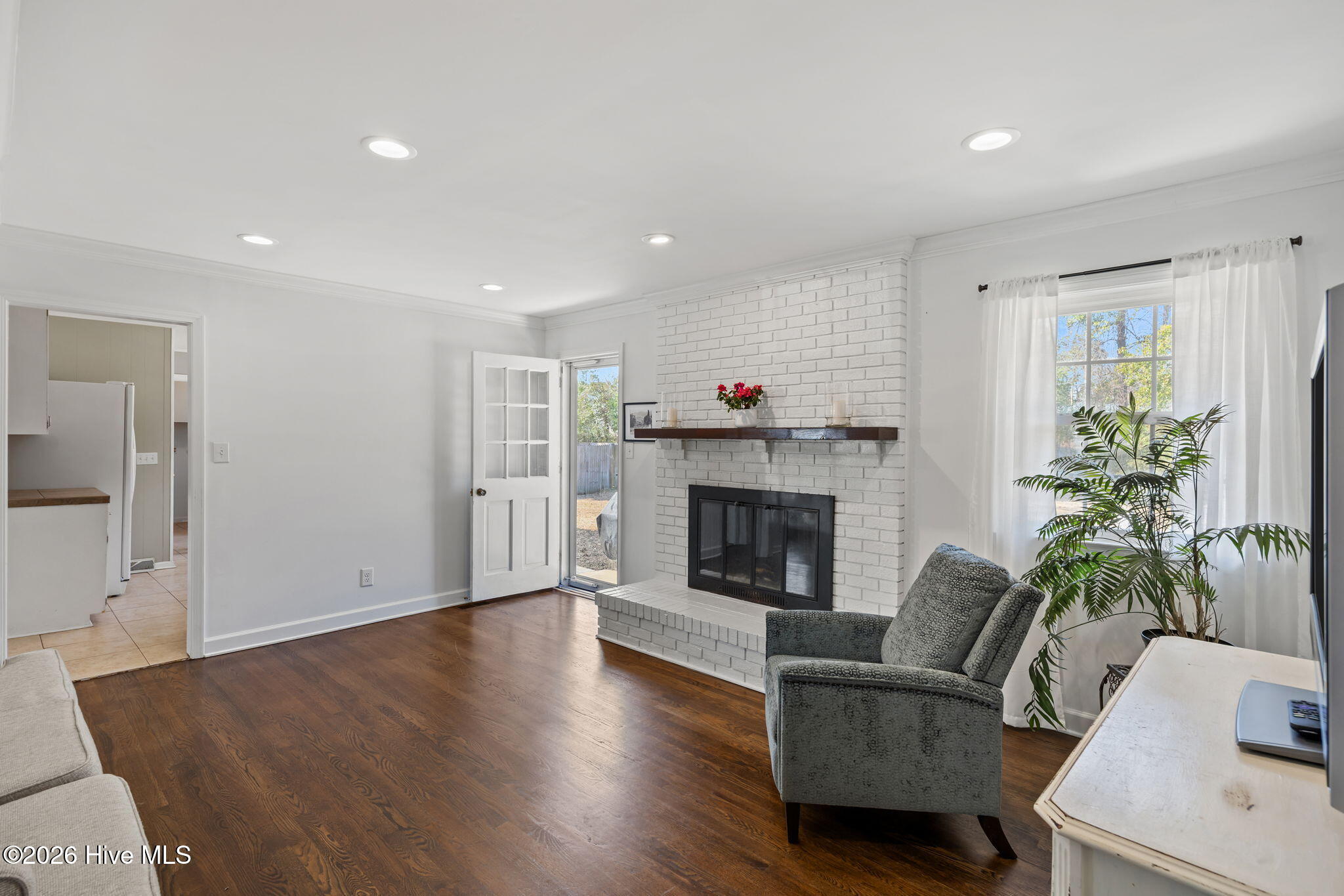 100557459 | Photo 17