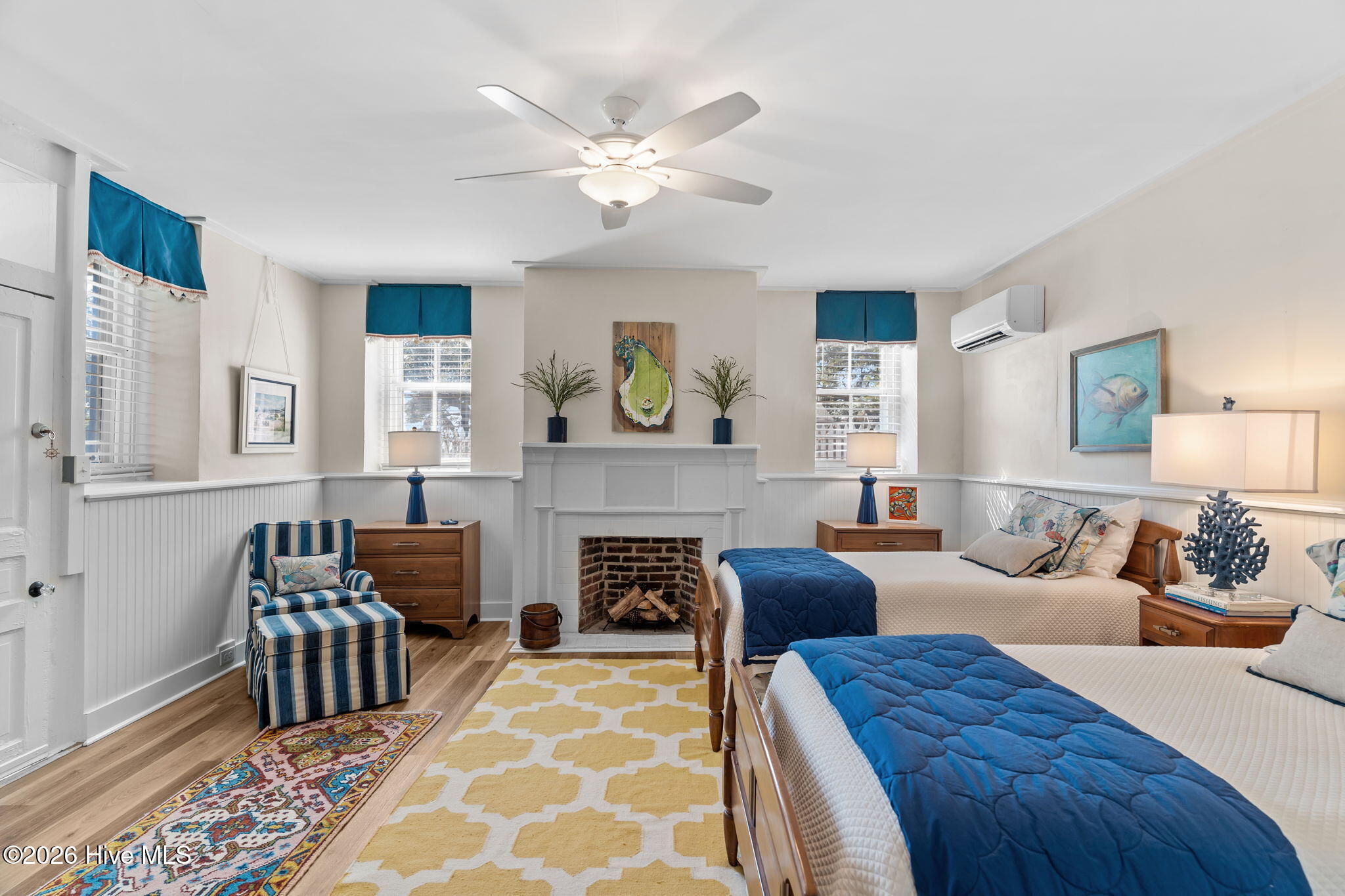 100562122 | Photo 57