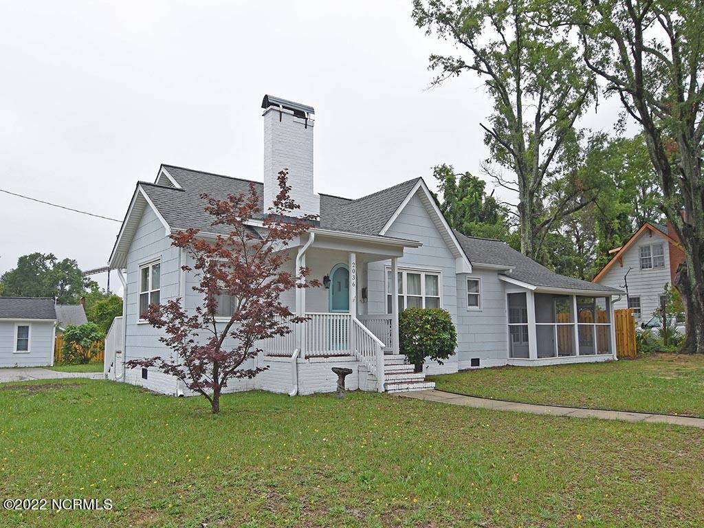 Van Buren 3 main house right side front