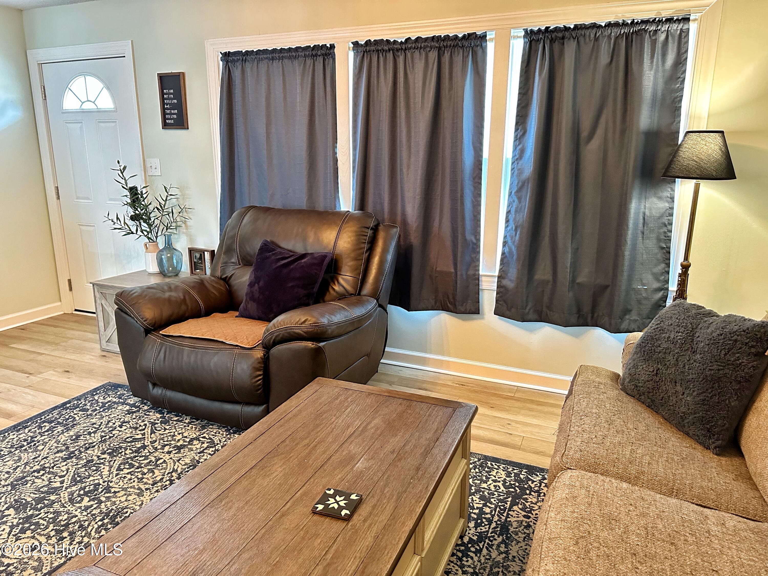 100559040 | Photo 31