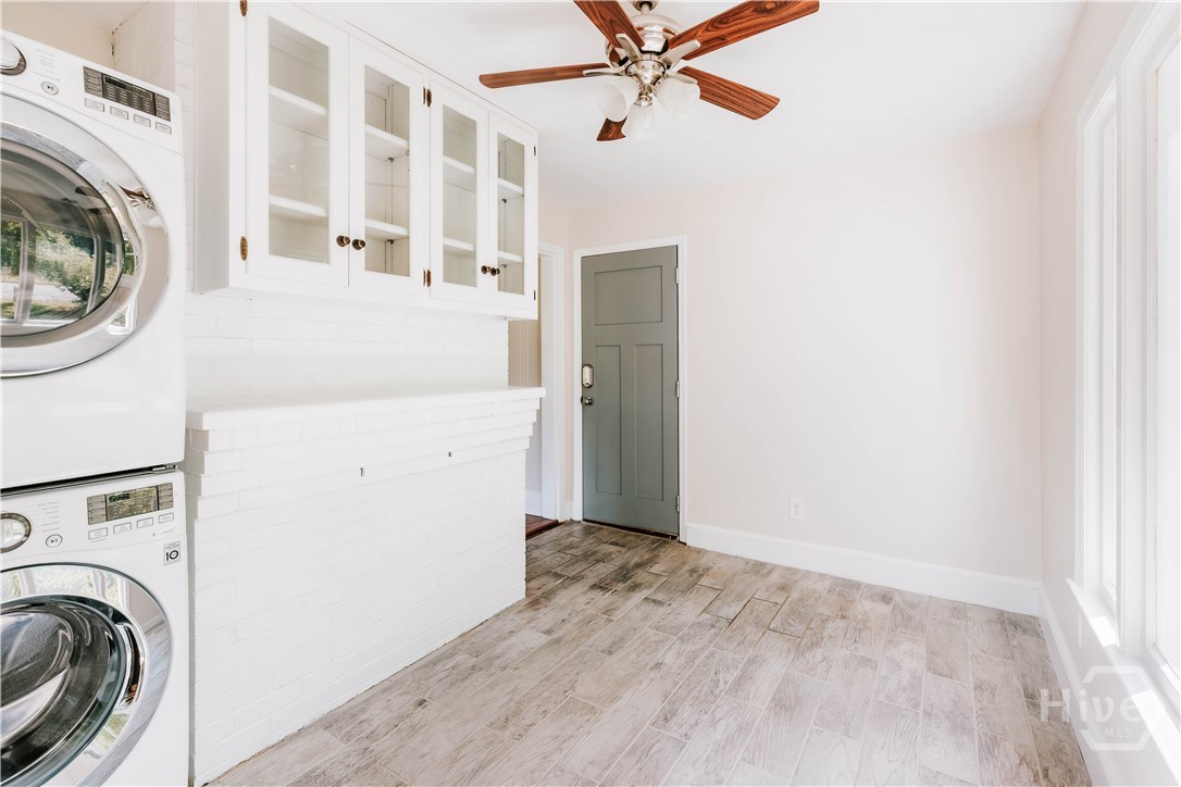 406 Sunset Drive