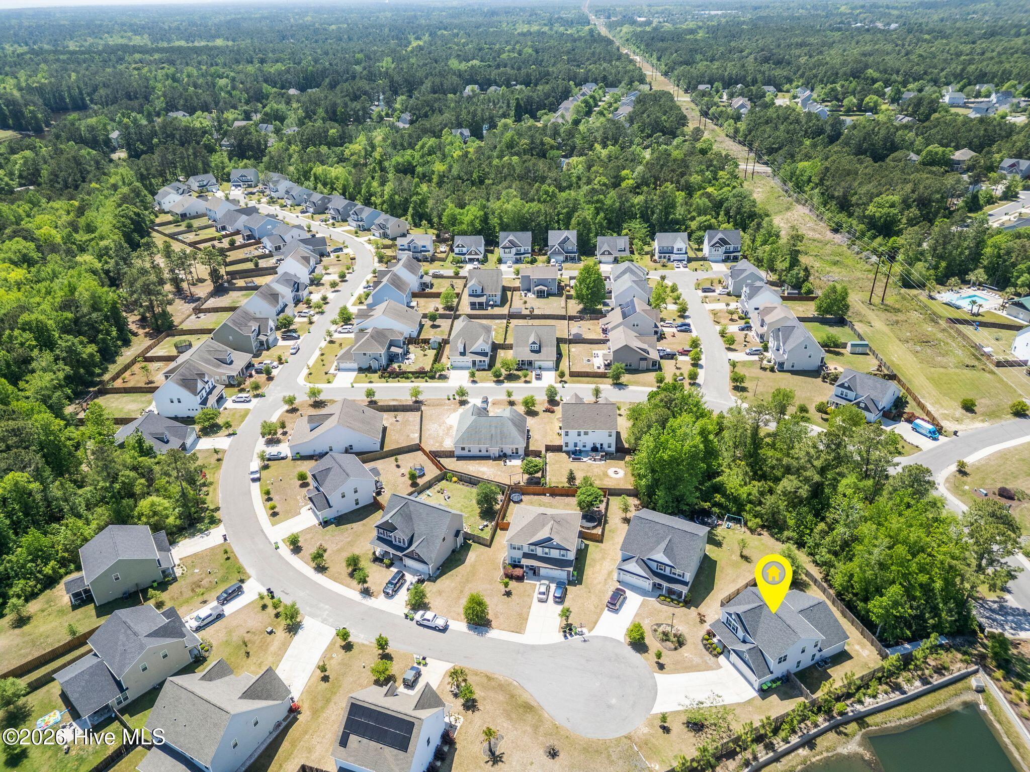 100569792 | Photo 63