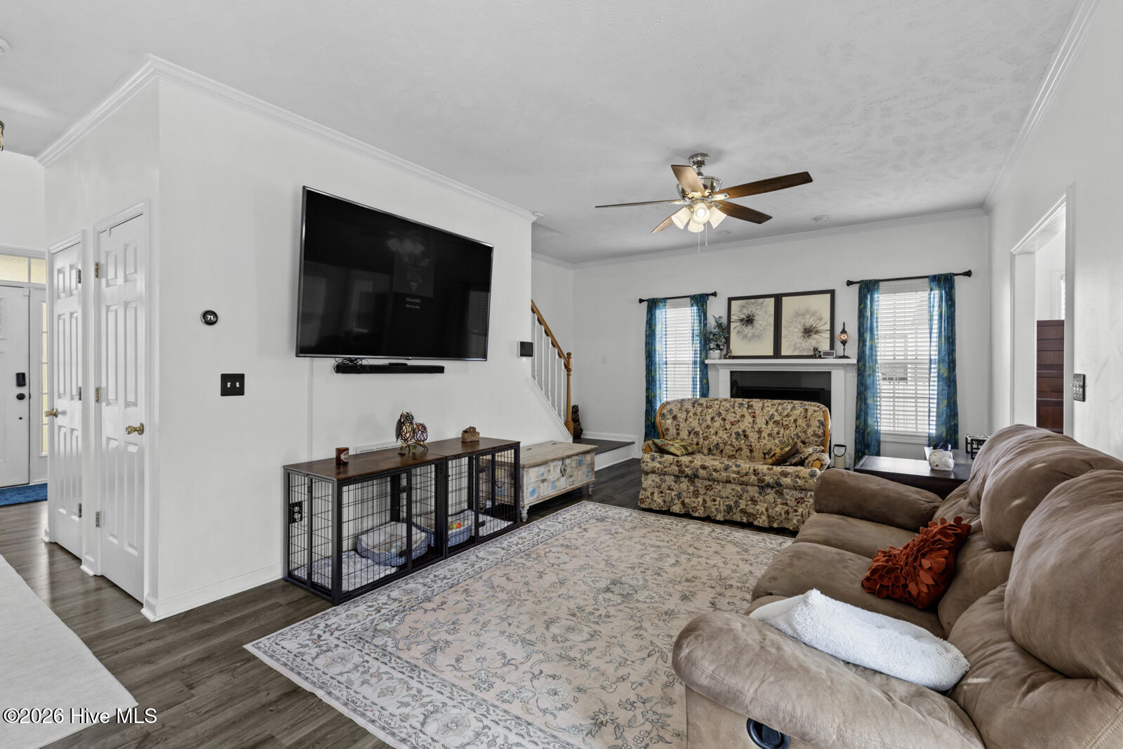 100562743 | Photo 21