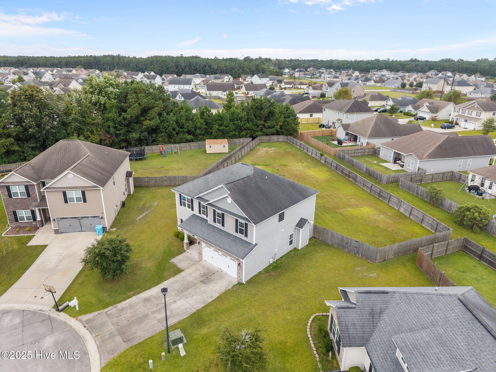 100532057 | Photo 29