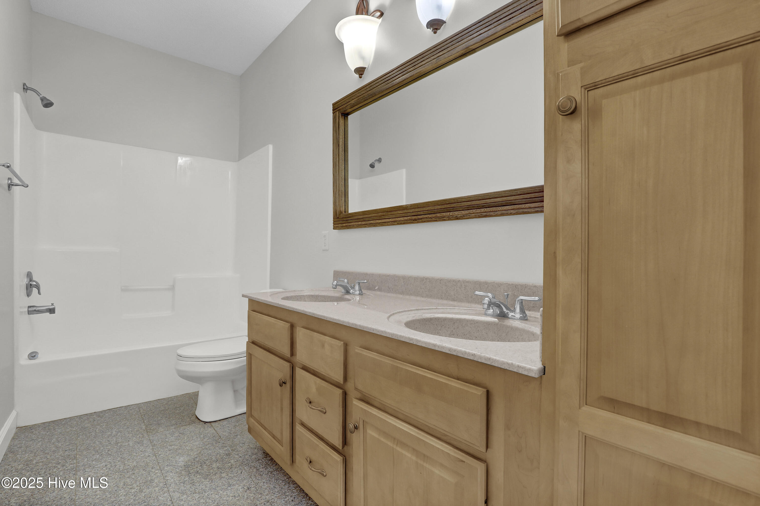 100539078 | Photo 23