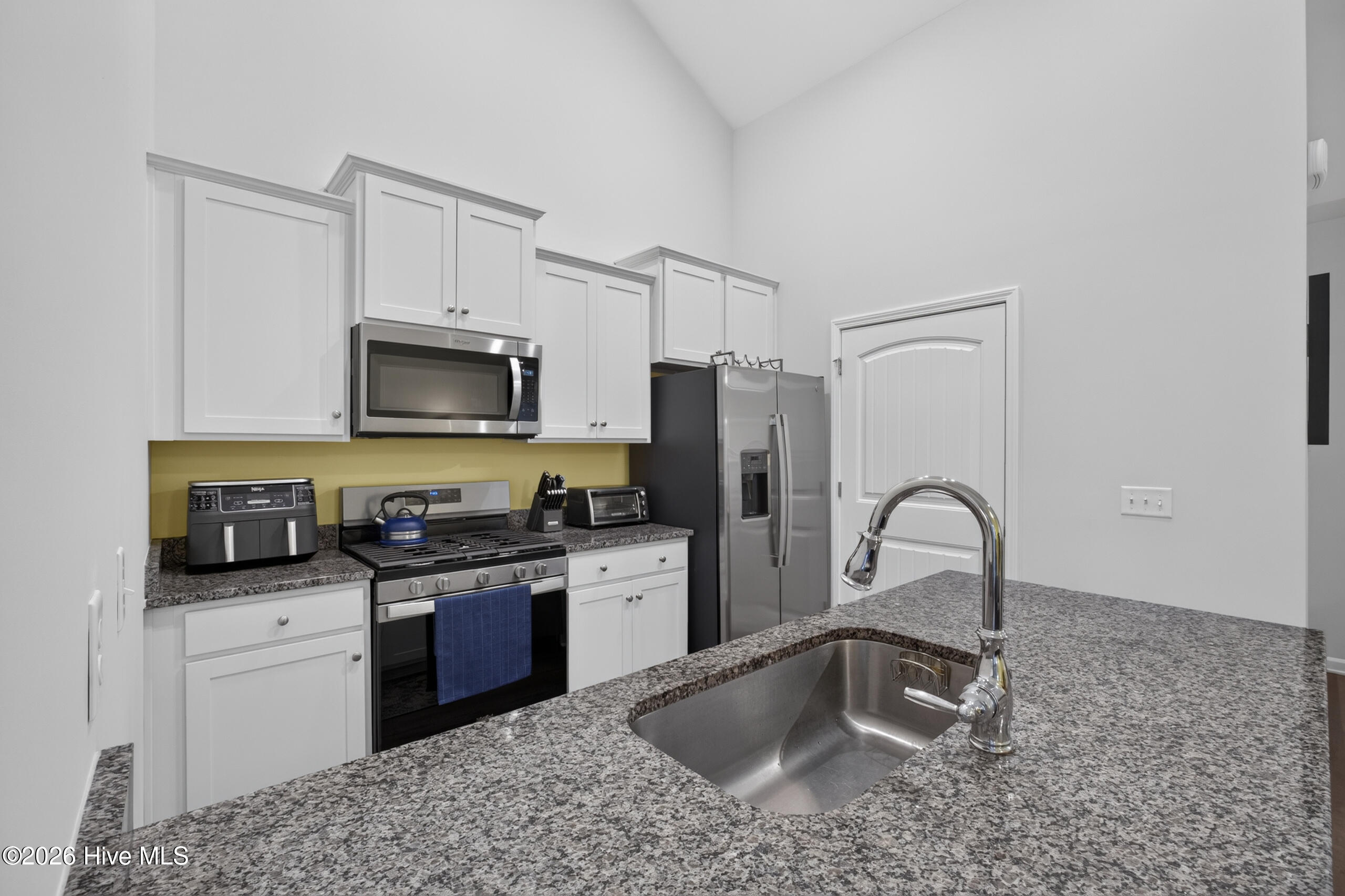 Kitchen w/ 36