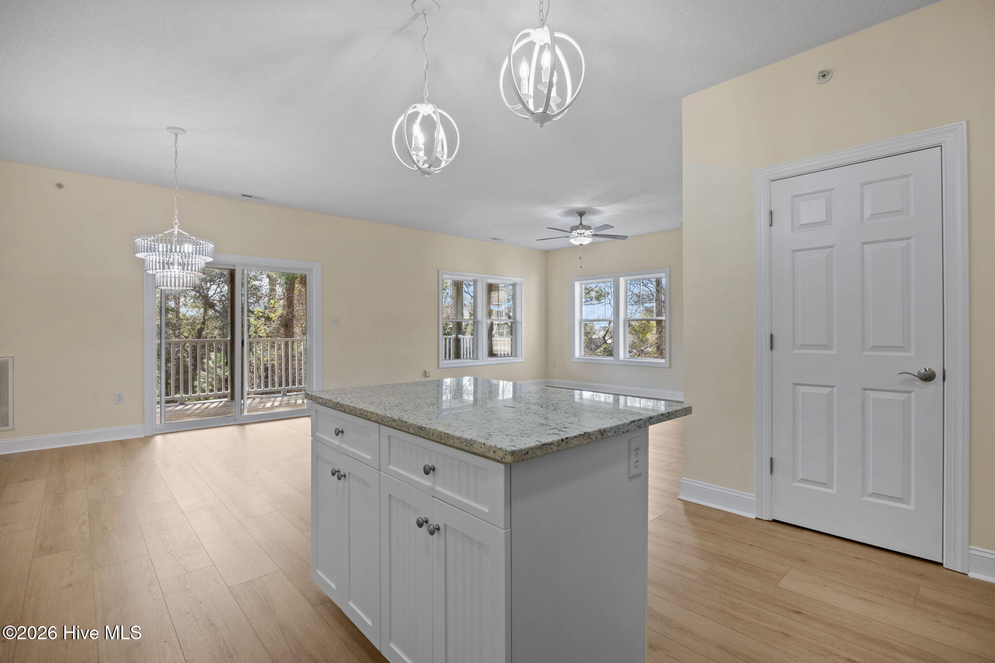 200 Lighthouse Lane UNIT B3, Cedar Point, NC, 28584