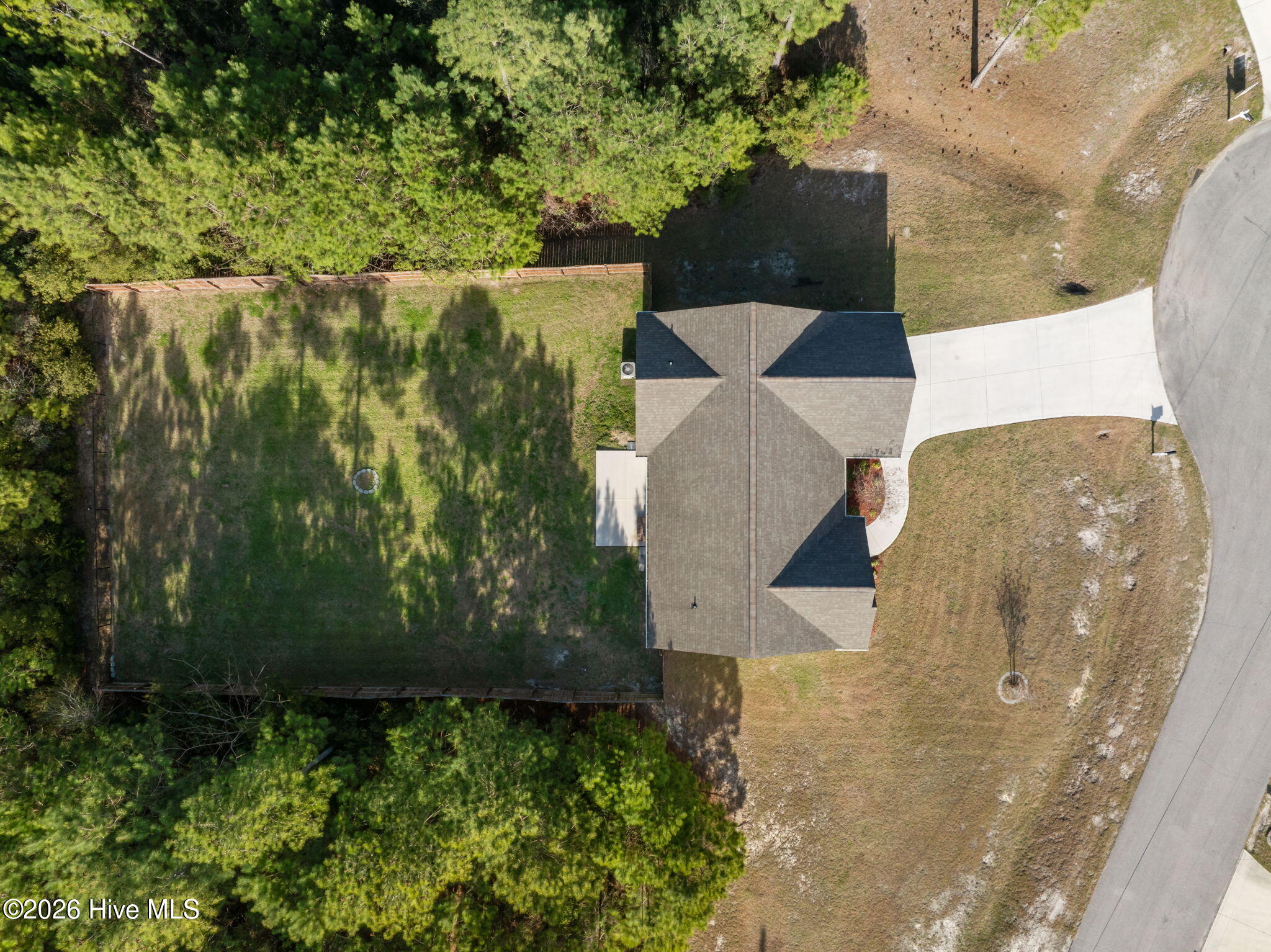 100562180 | Photo 43