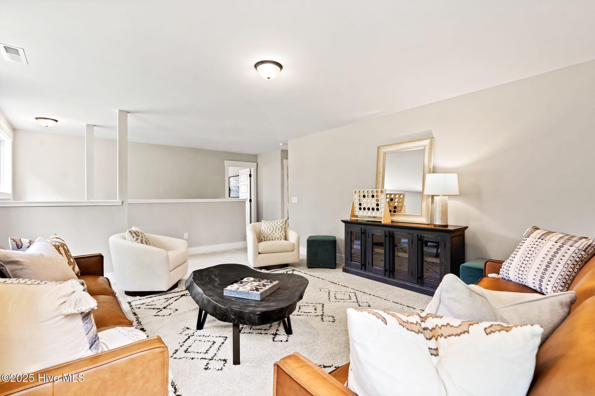 100542700 | Photo 18