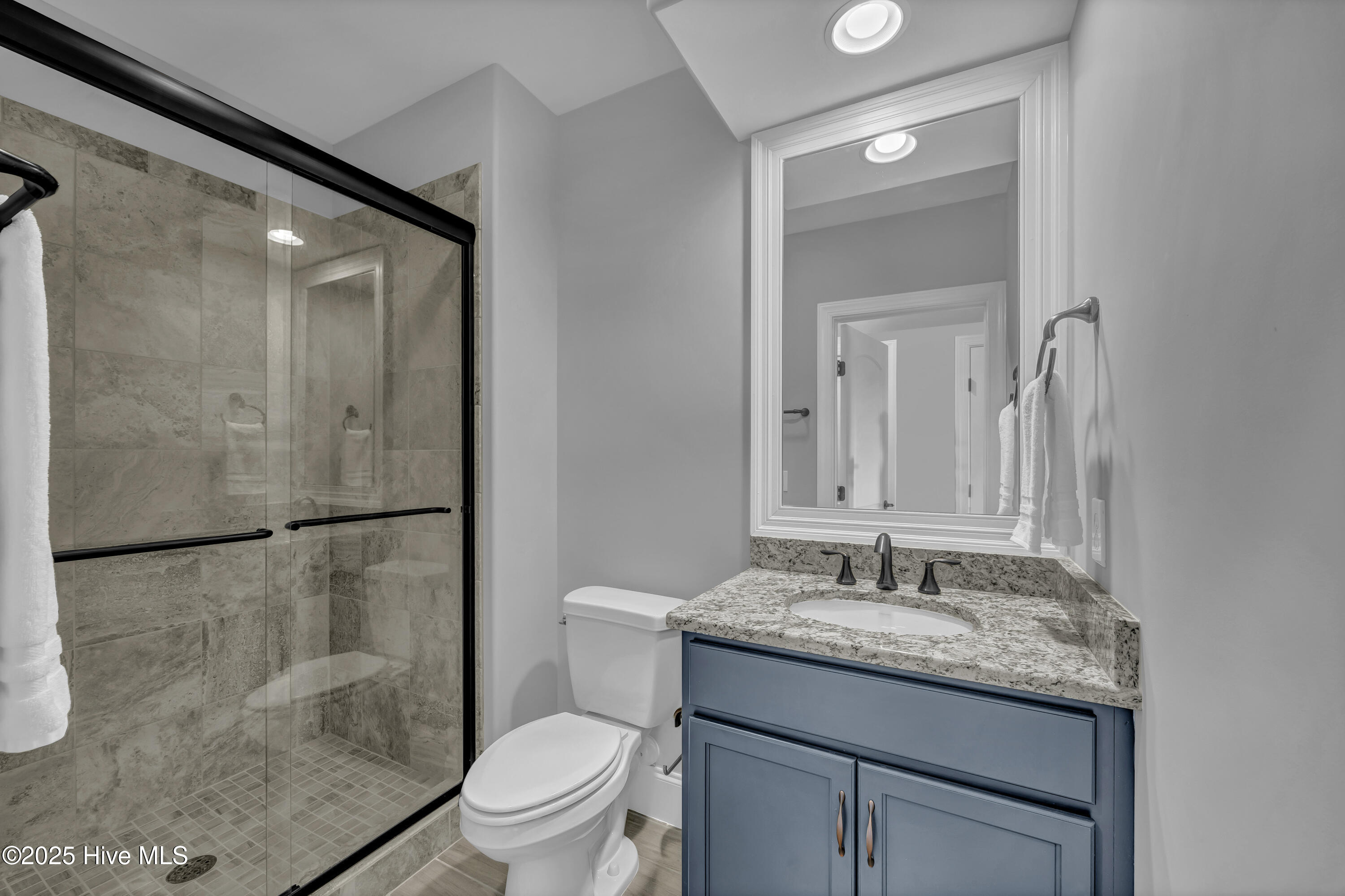 100546758 | Photo 39