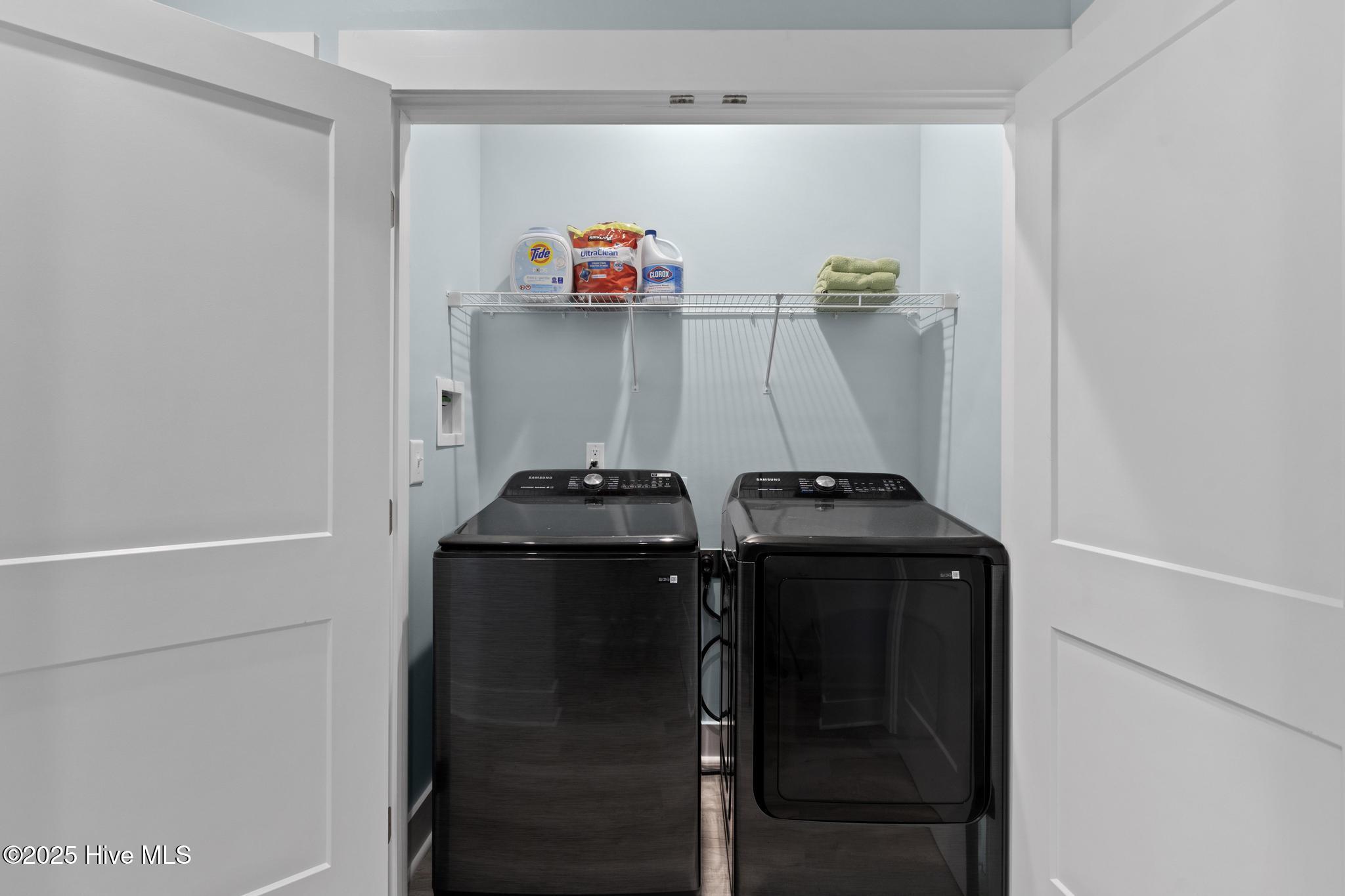 100533799 | Photo 36