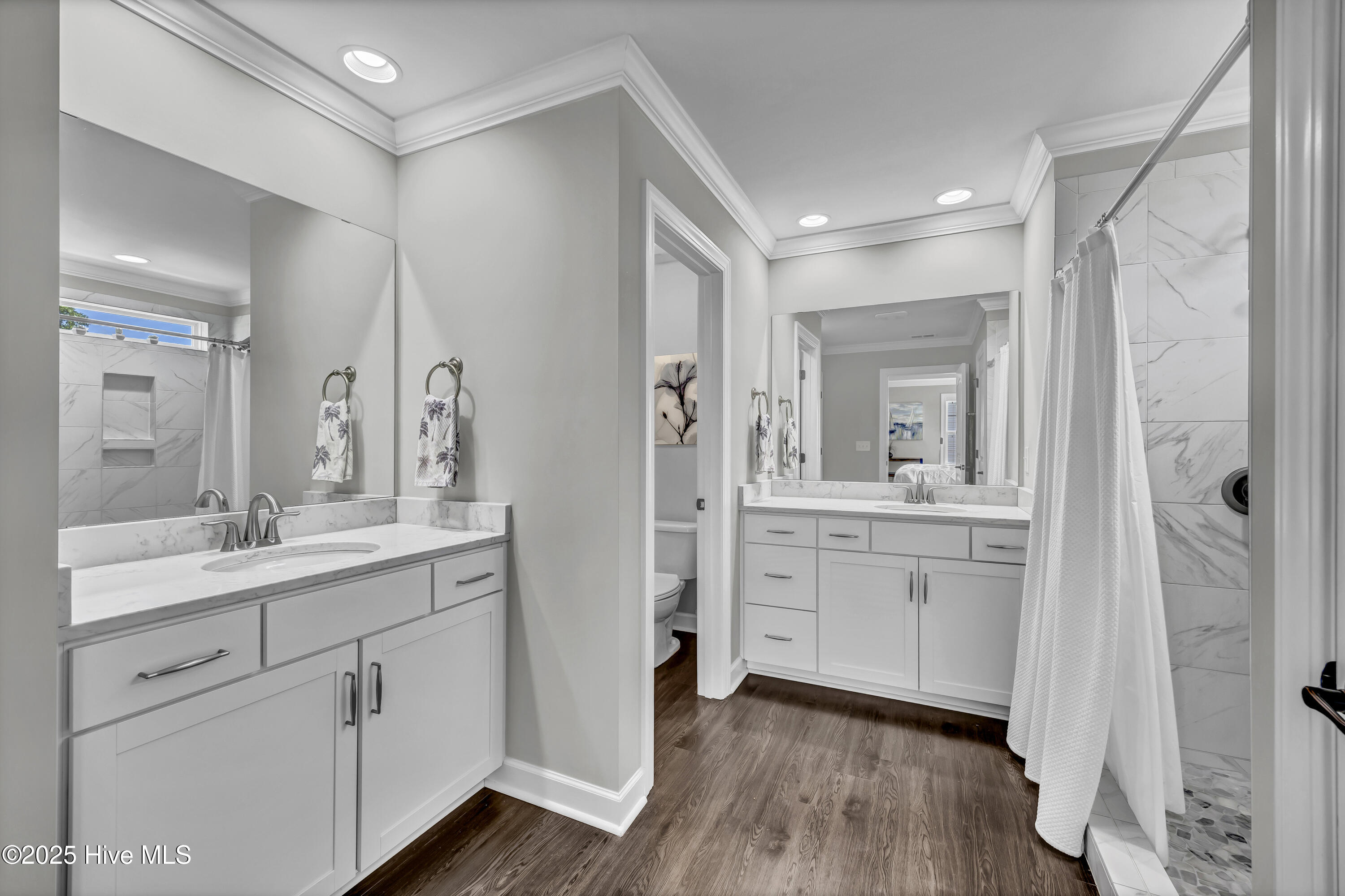 100519414 | Photo 22