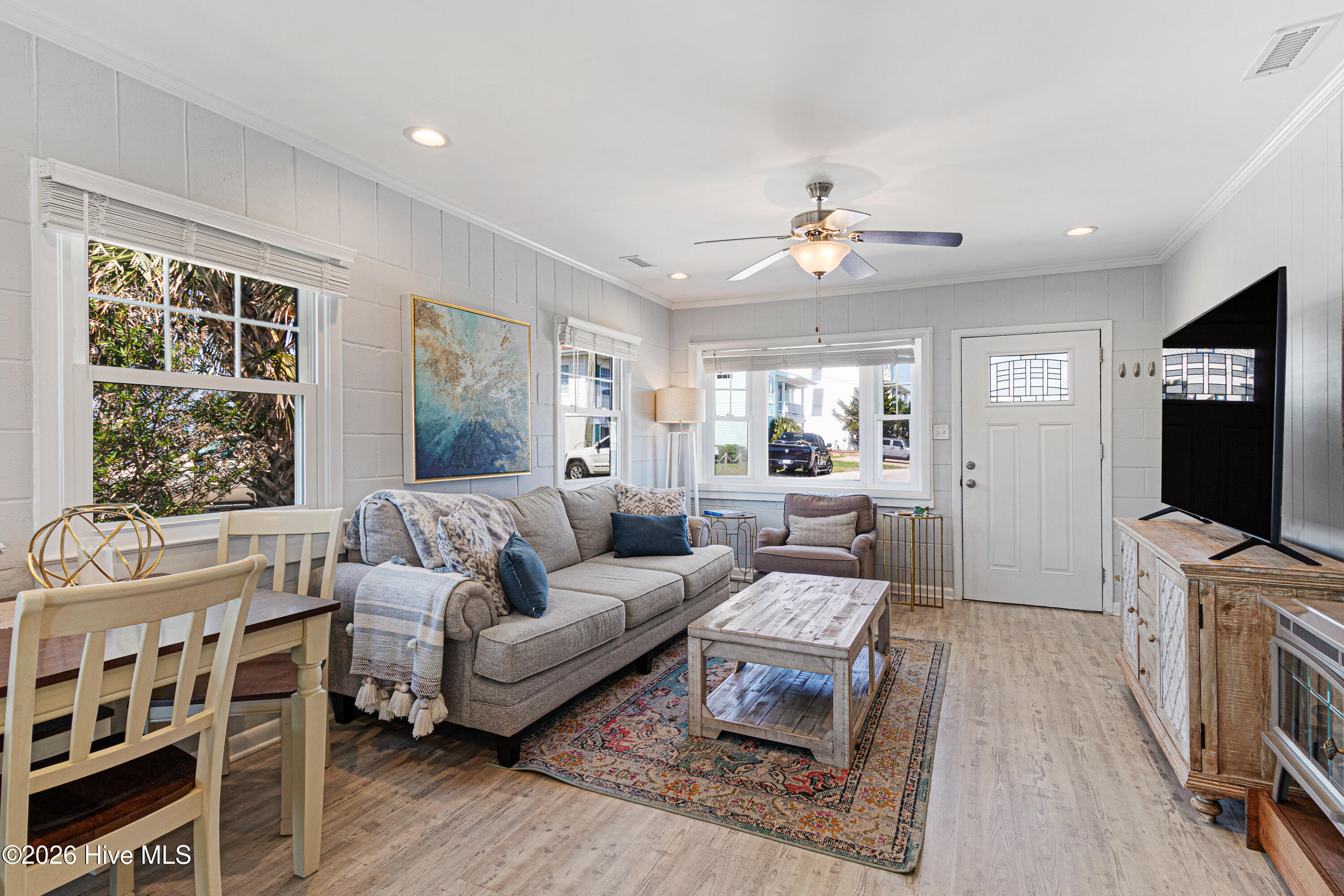 213 W Bogue Sound Drive,Atlantic Beach