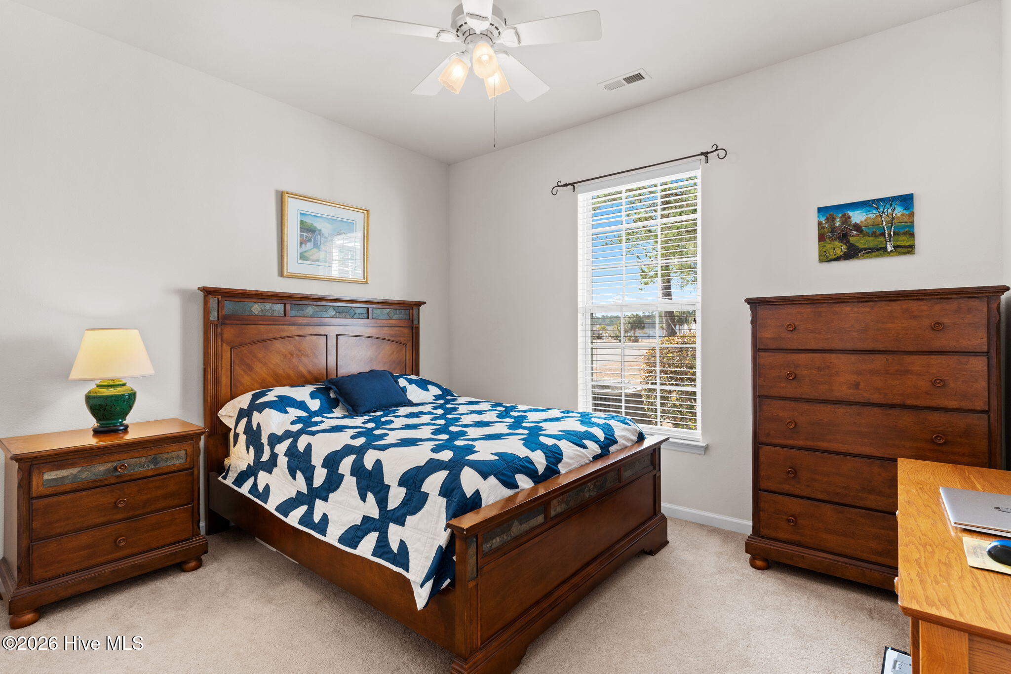 100558650 | Photo 24