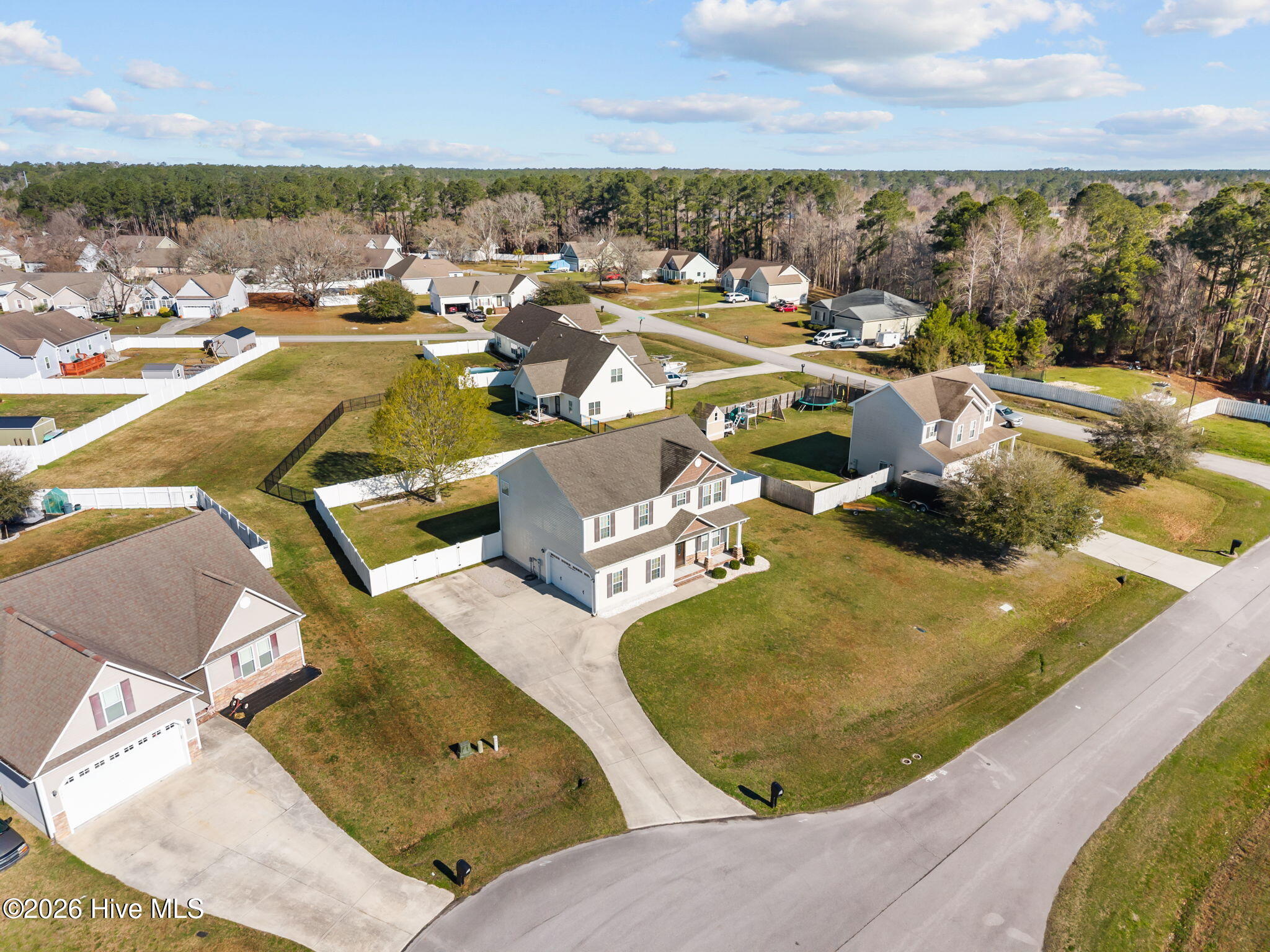 100560310 | Photo 47