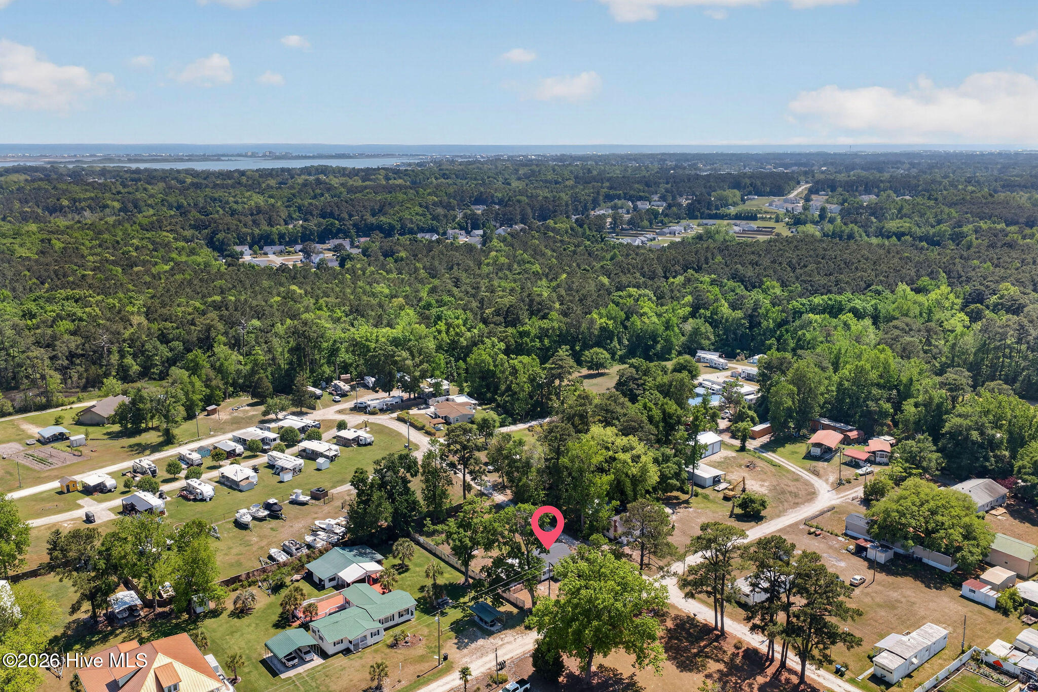 100570164 | Photo 41