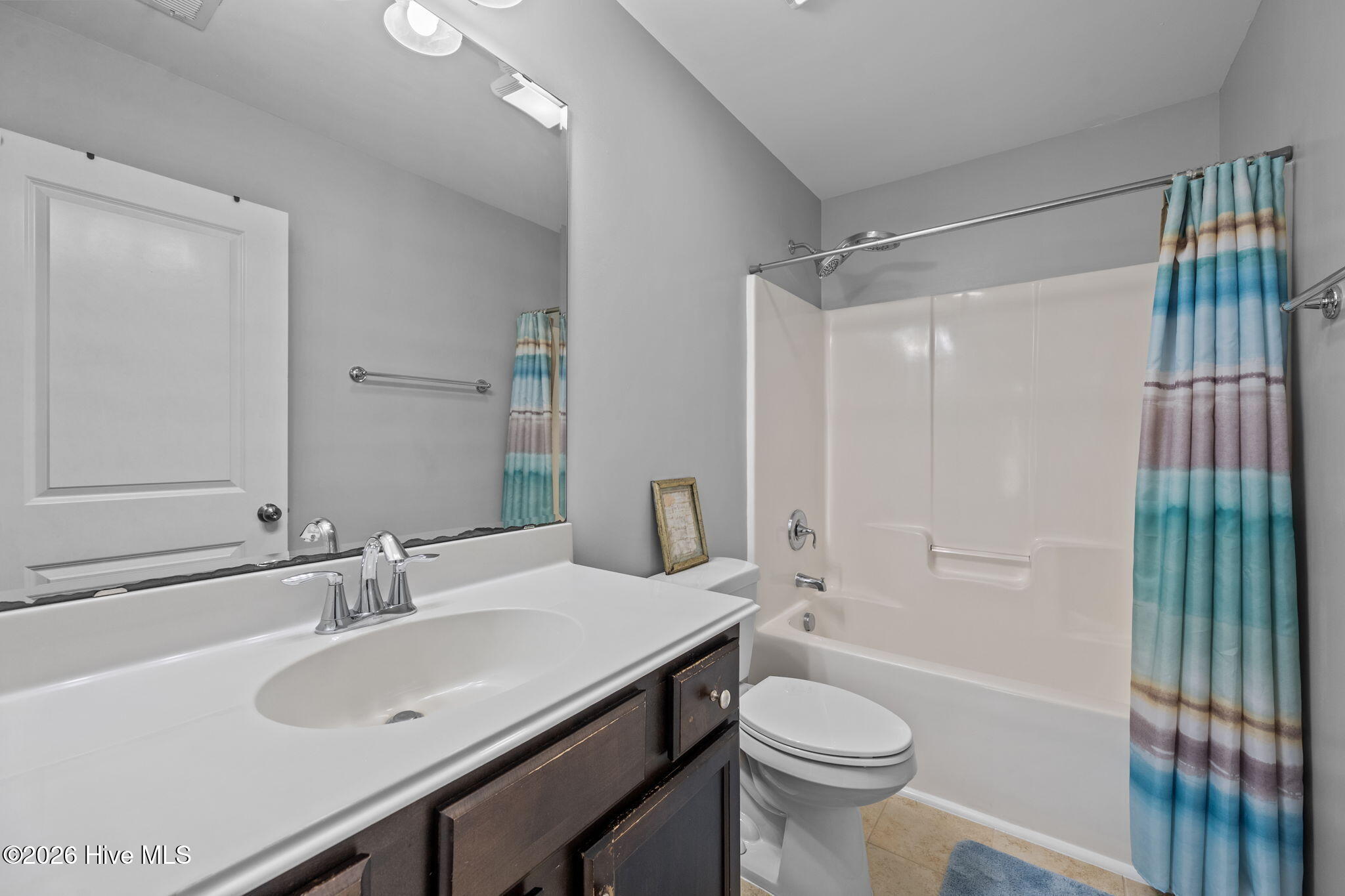 100547738 | Photo 32