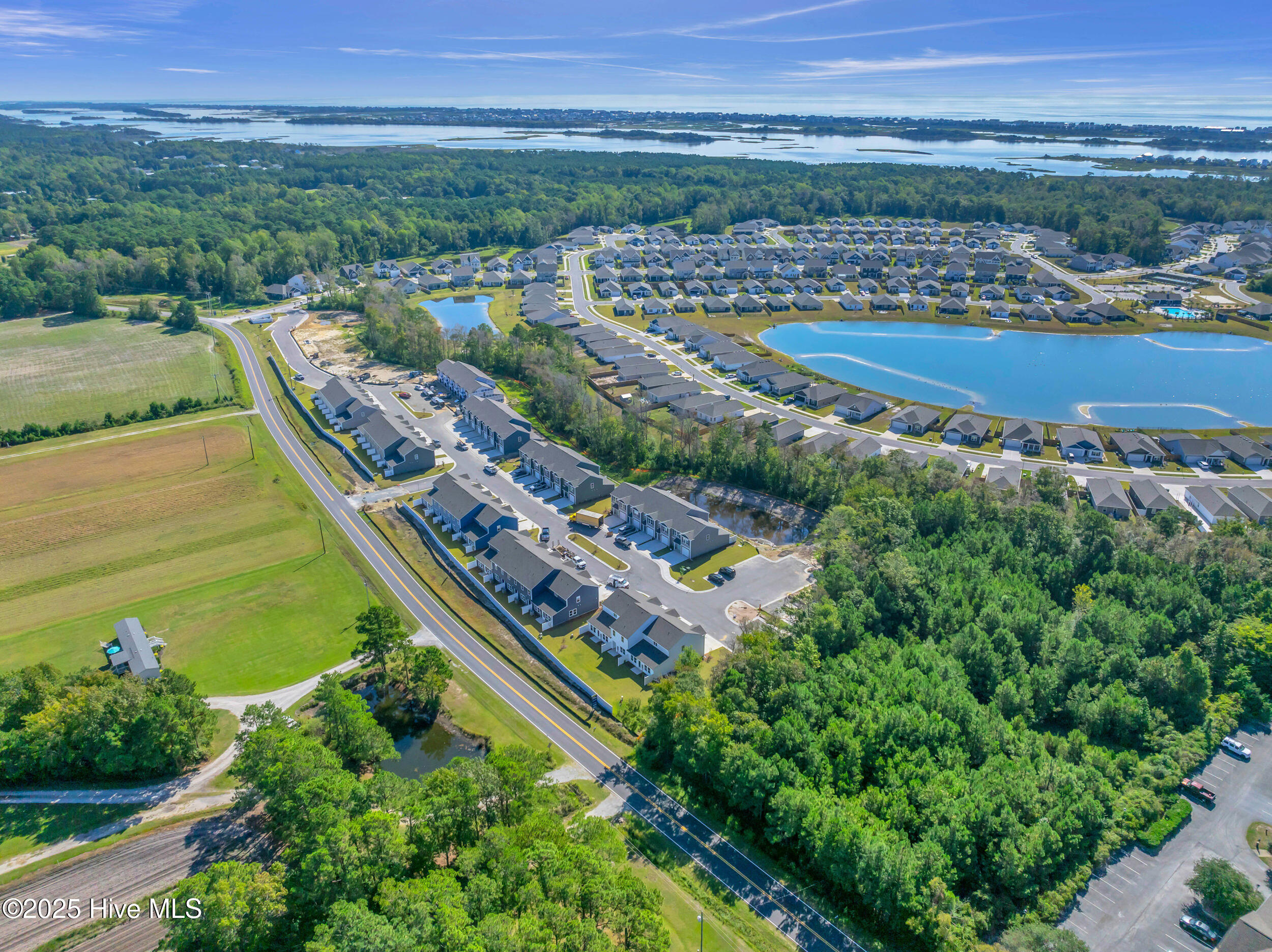 100539430 | Photo 42