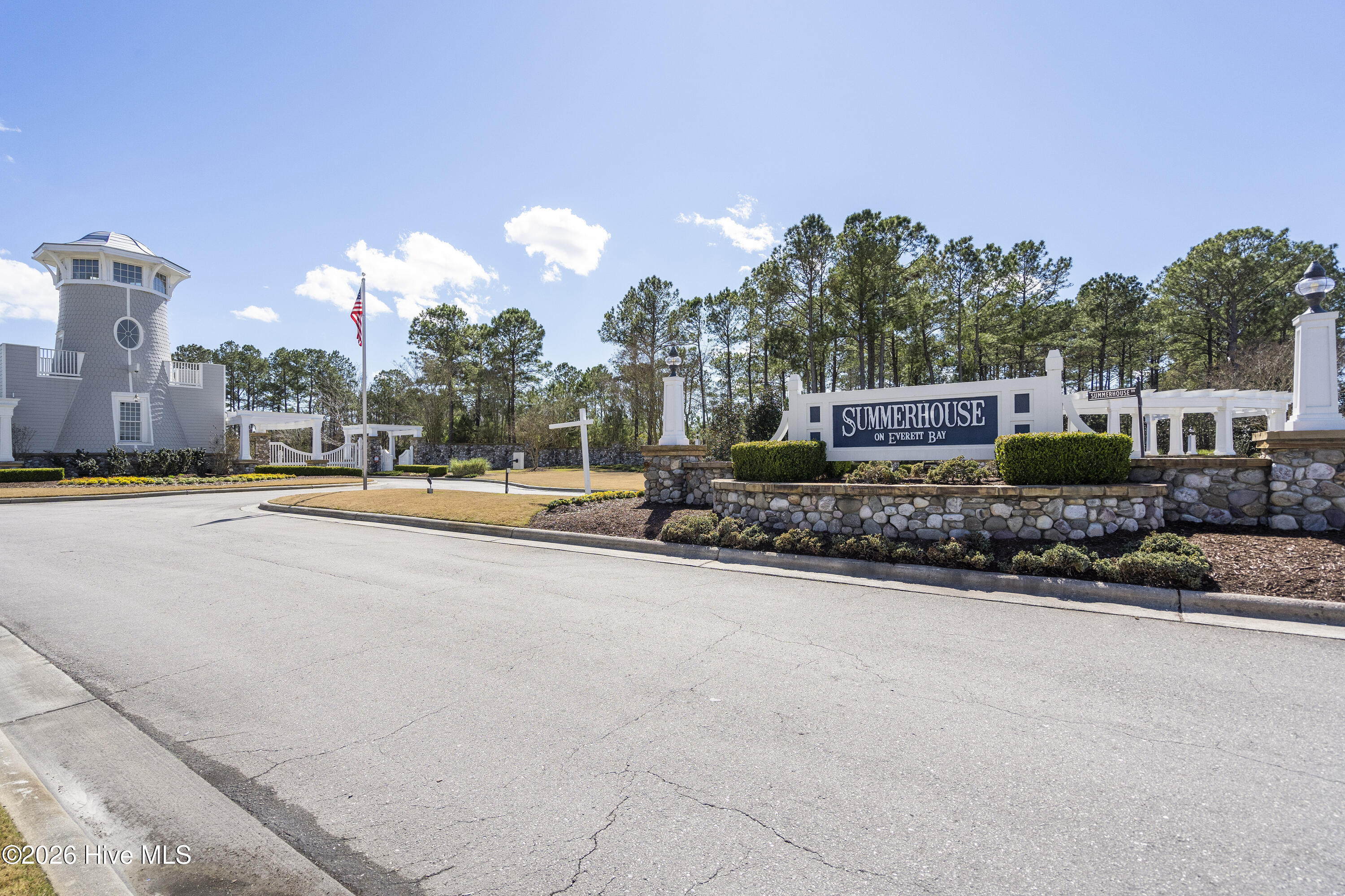 100568018 | Photo 59