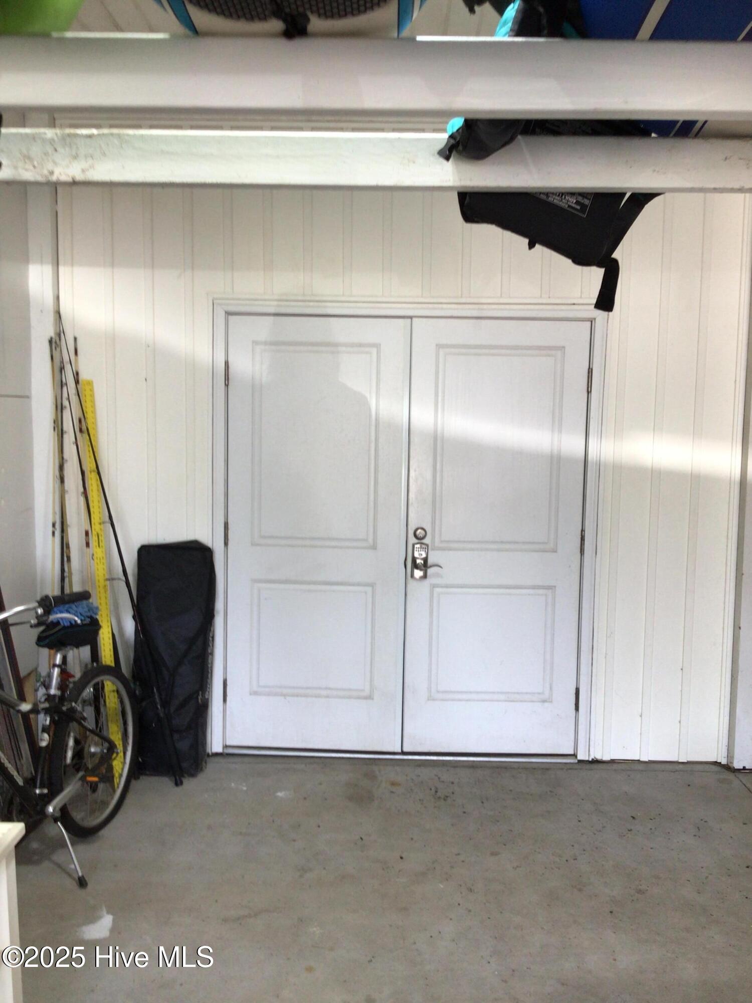 100508698 | Photo 32