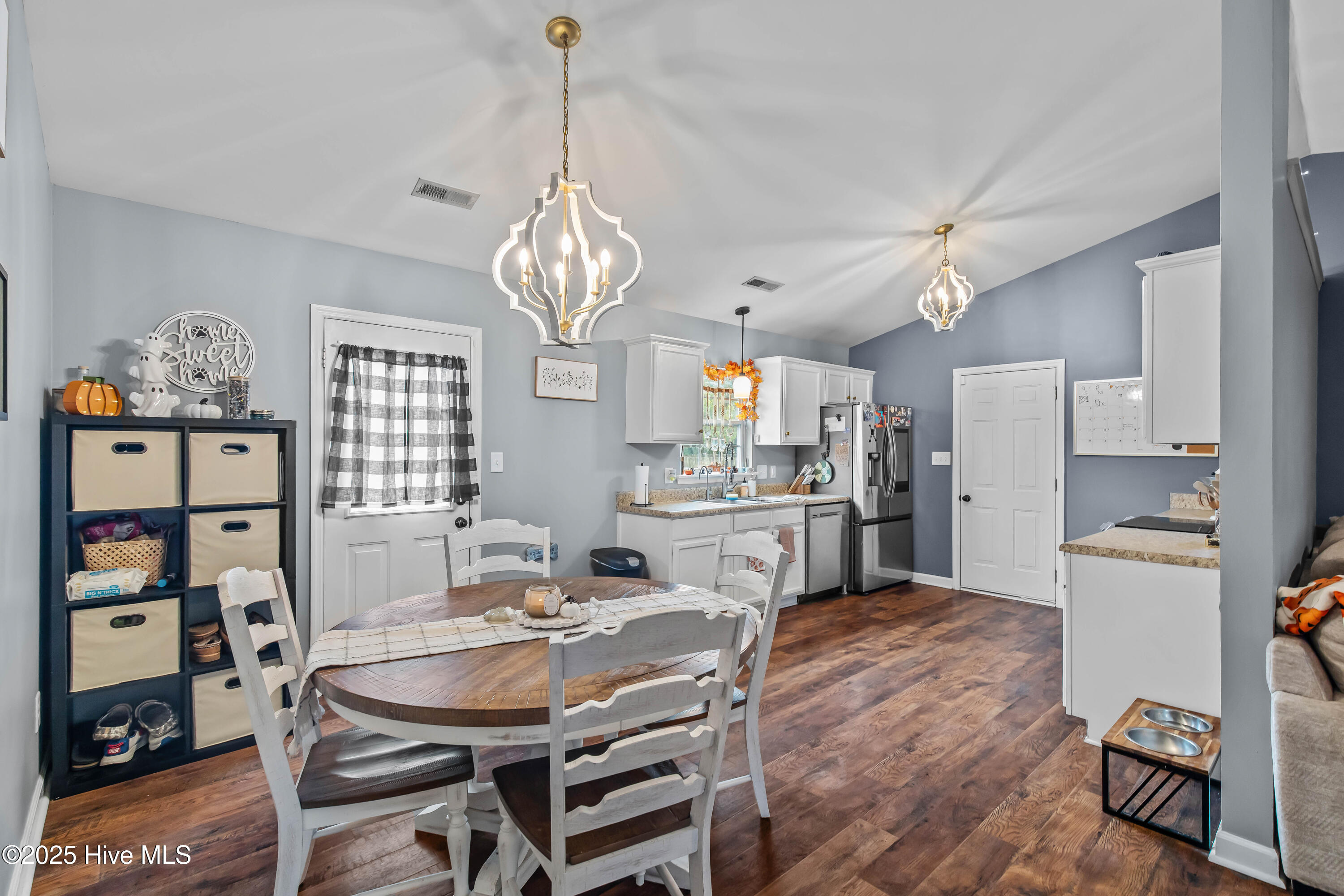 100534497 | Photo 13