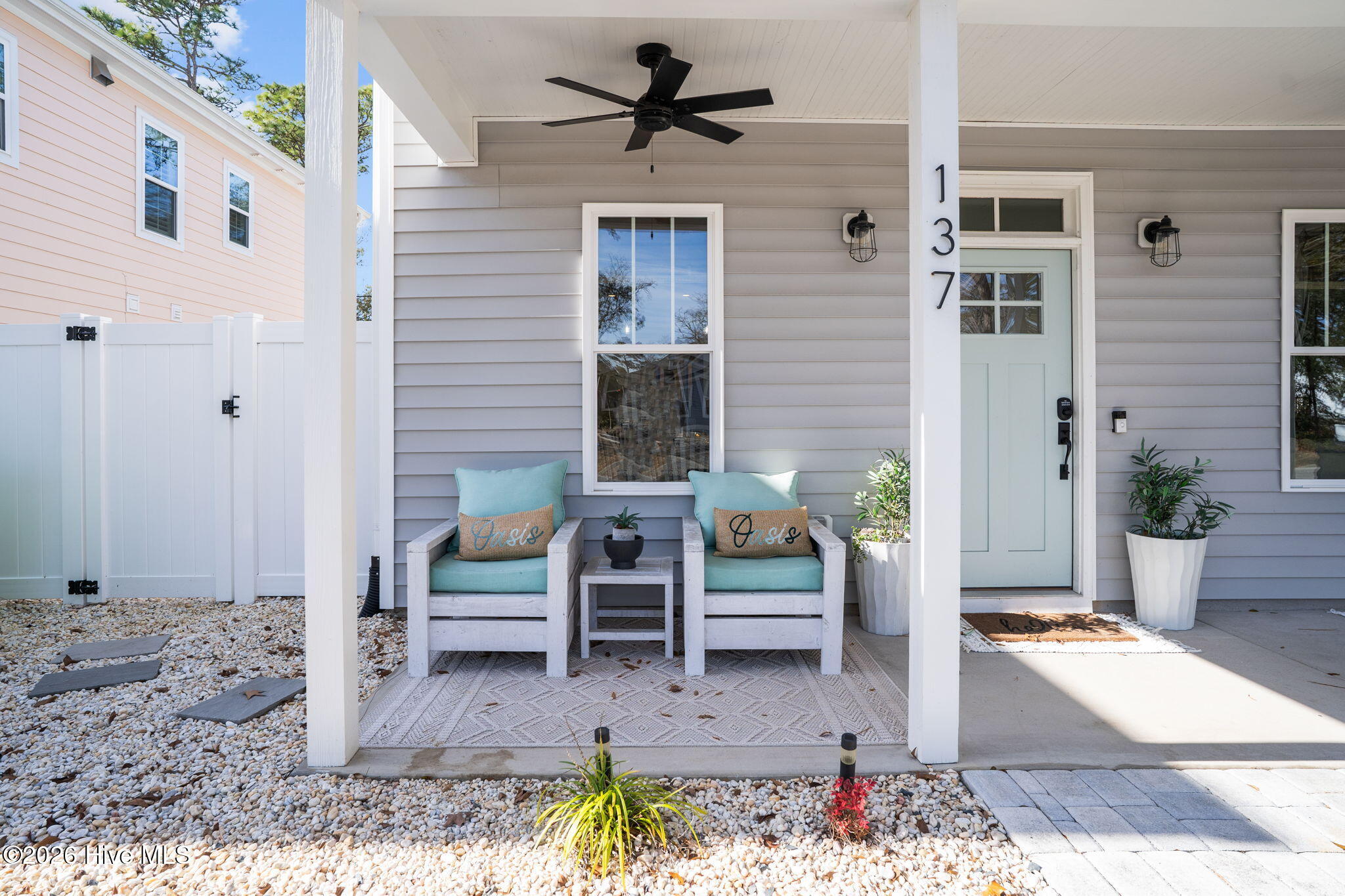 100547454 | Photo 40