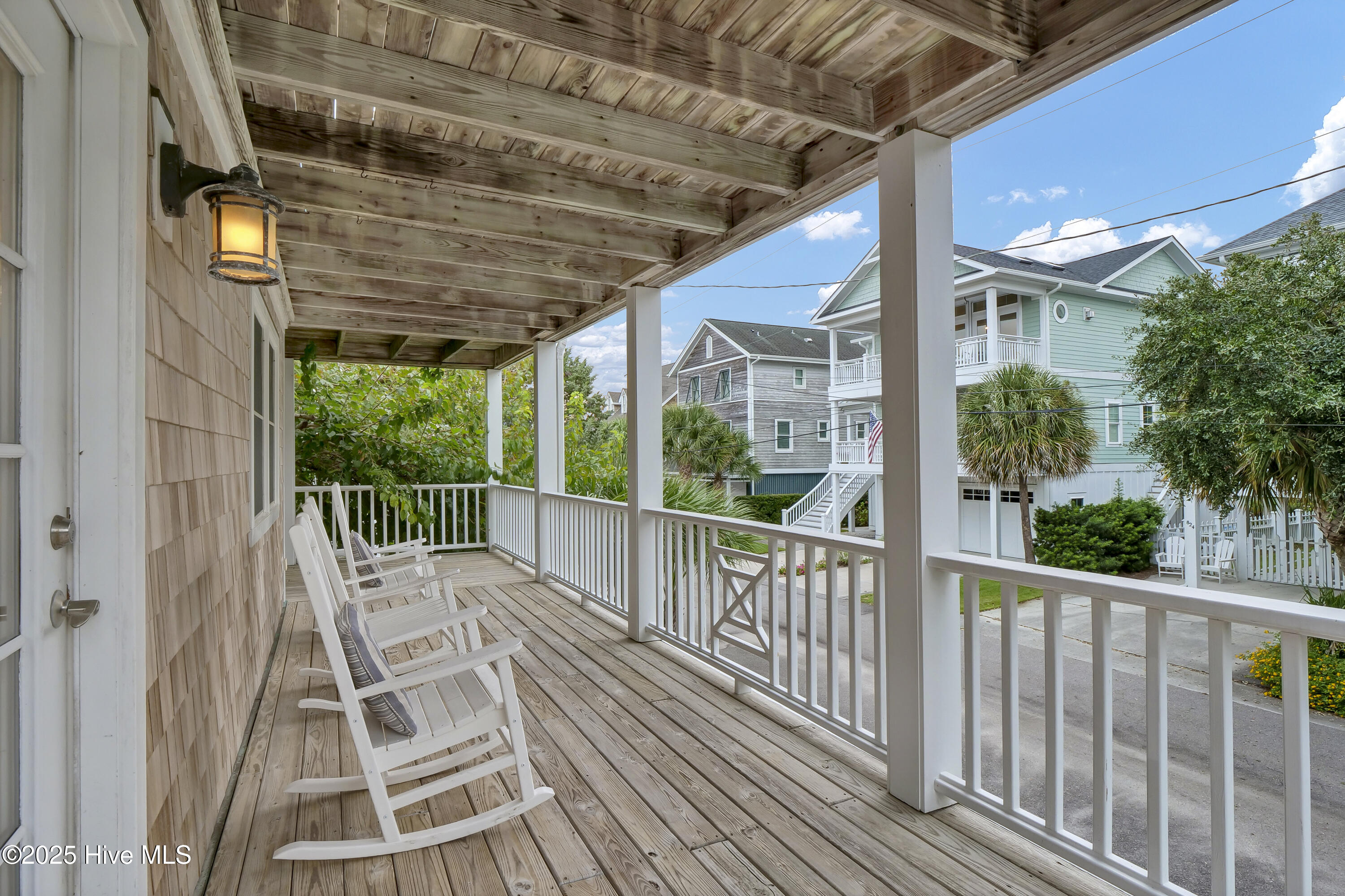 100525301 | Photo 45