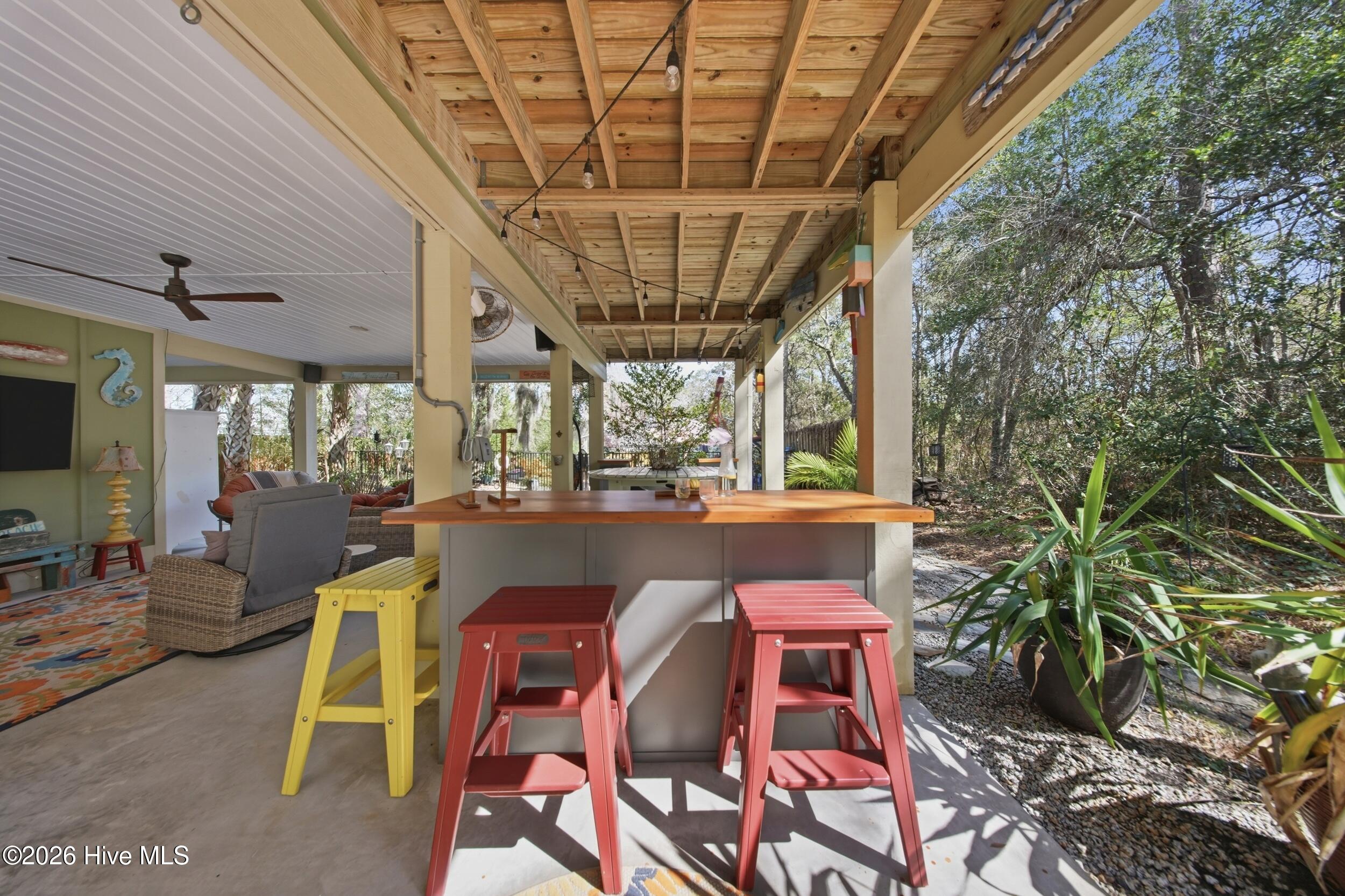 100561155 | Photo 59