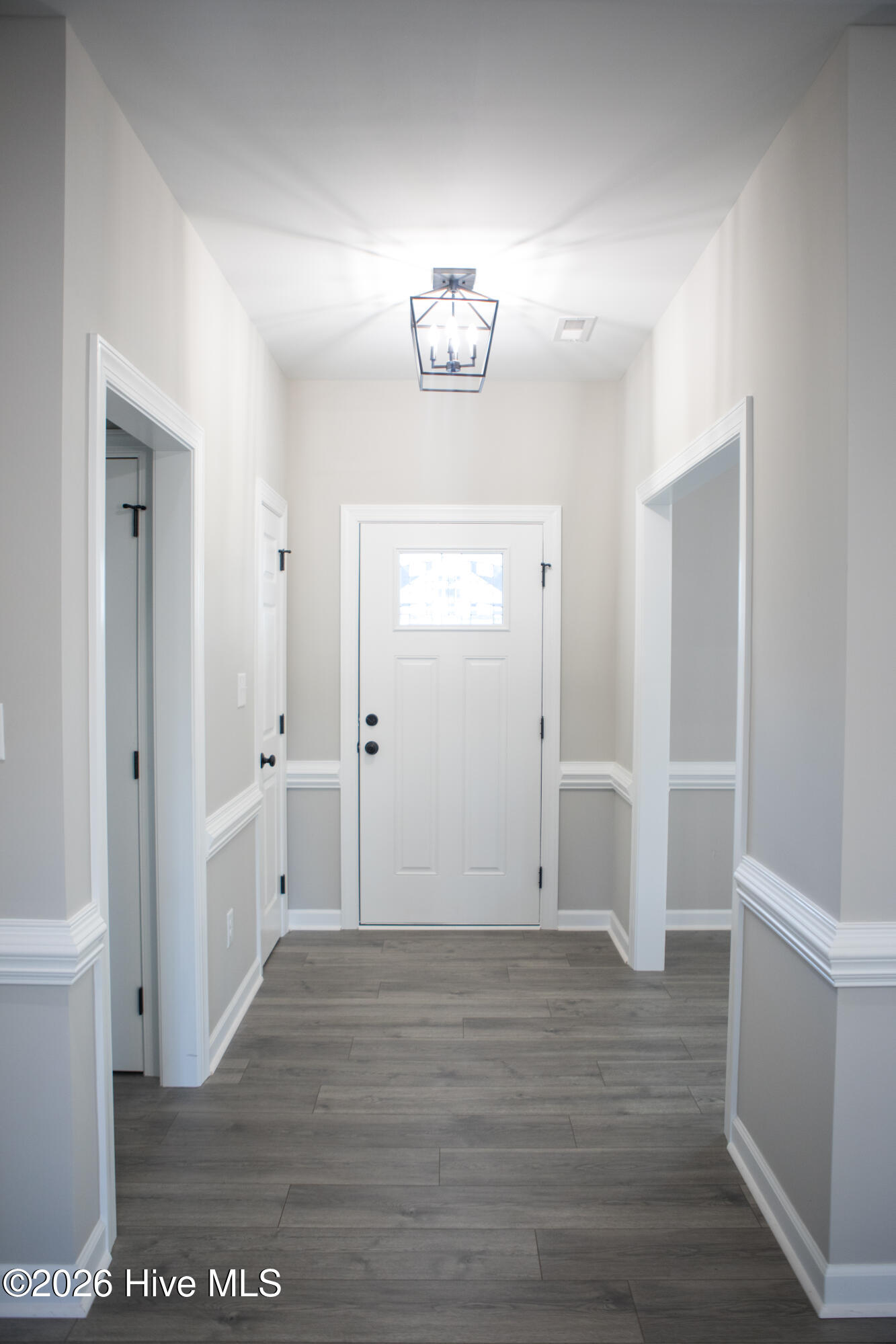 Photo 3 of Single family home for sale at 102 North Ct, La Grange, NC 28551 | MLS# 100608850 | Listing updated on 2026-10-07