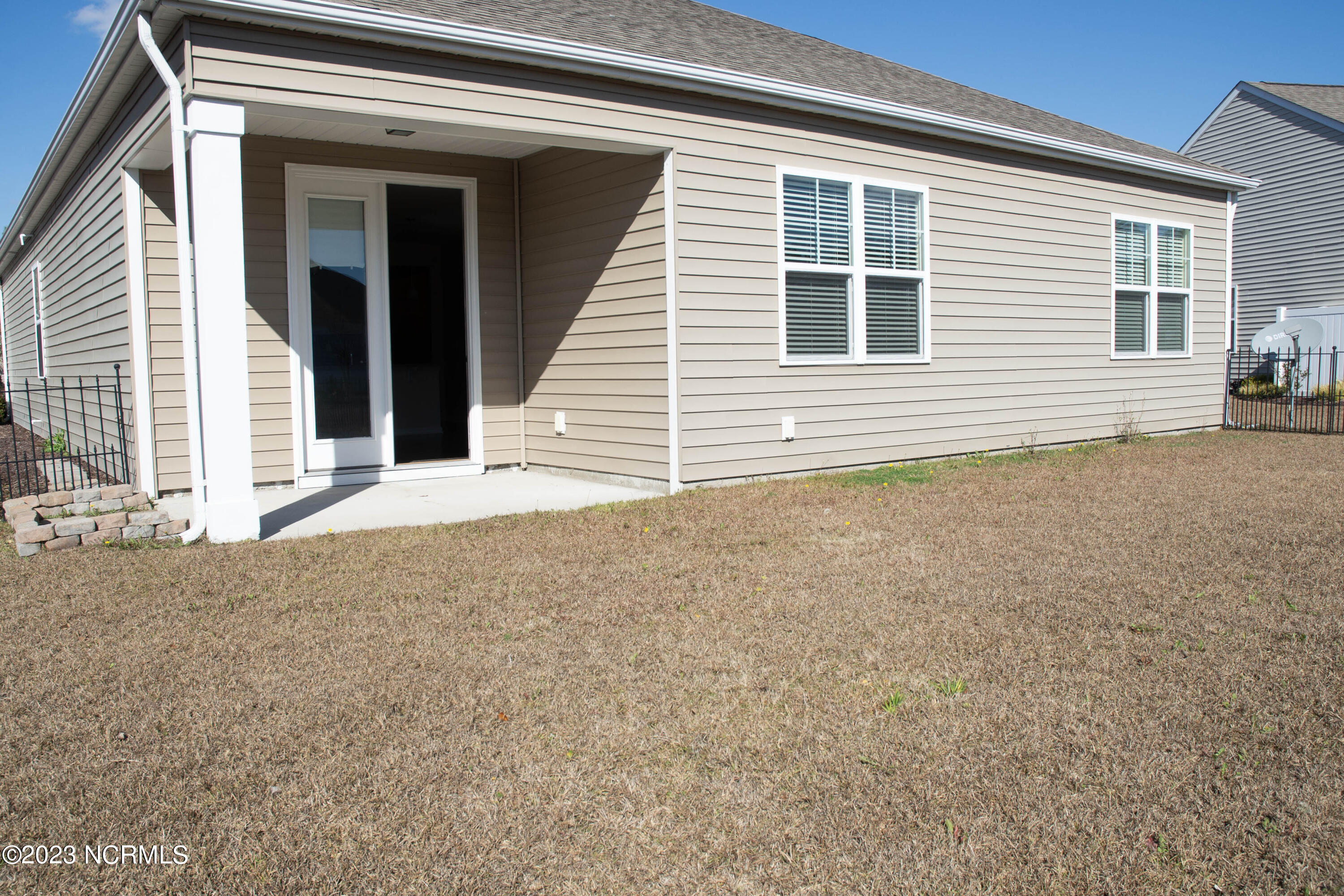 100563339 | Photo 12