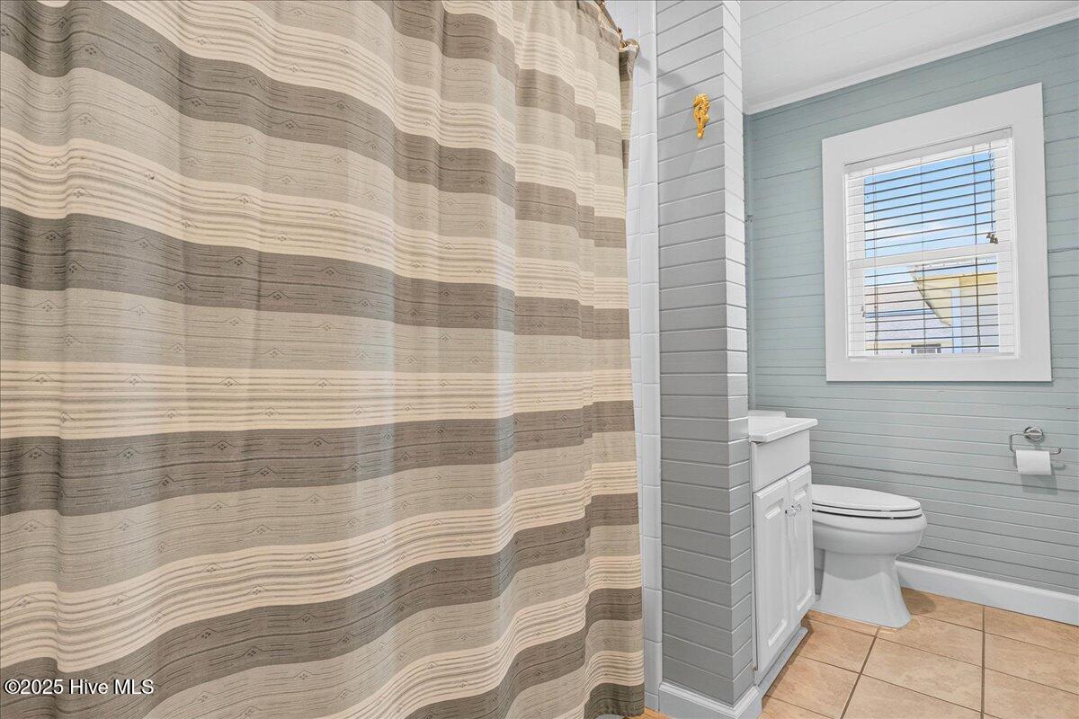 100527875 | Photo 23