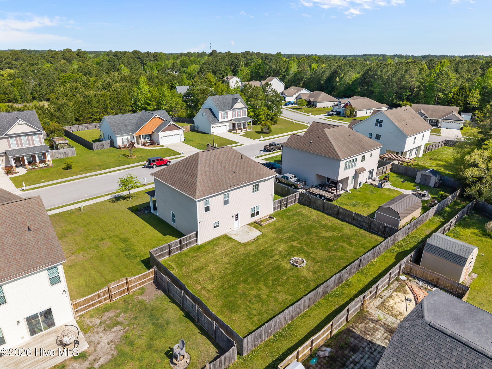 100568033 | Photo 33