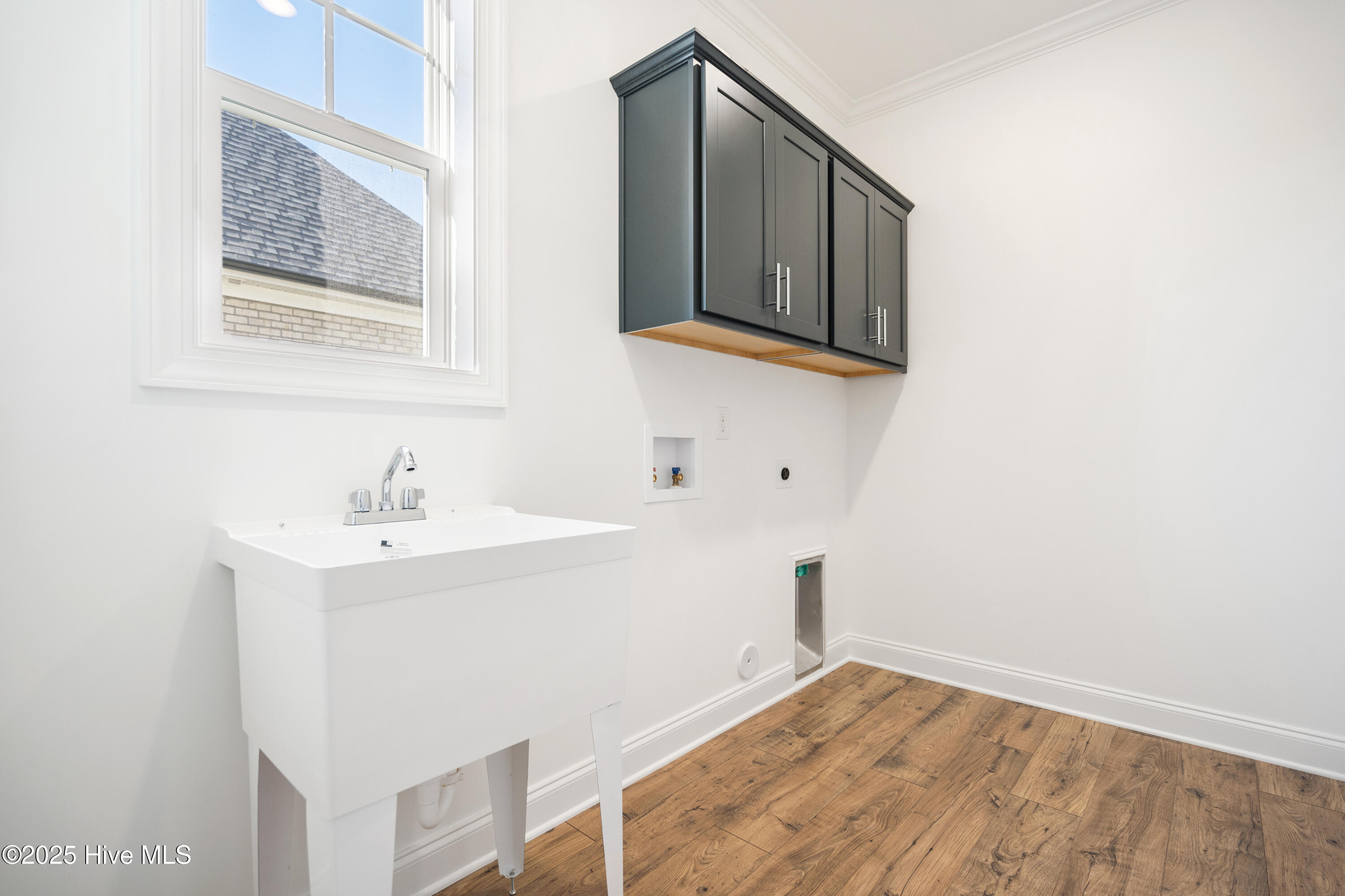 100493135 | Photo 25