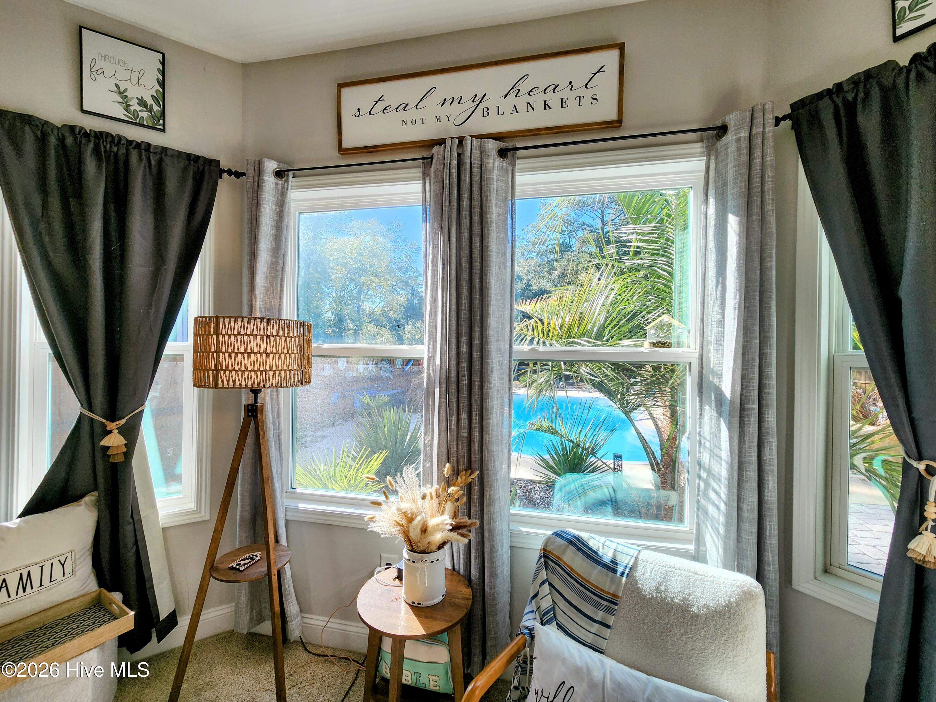 100549443 | Photo 17