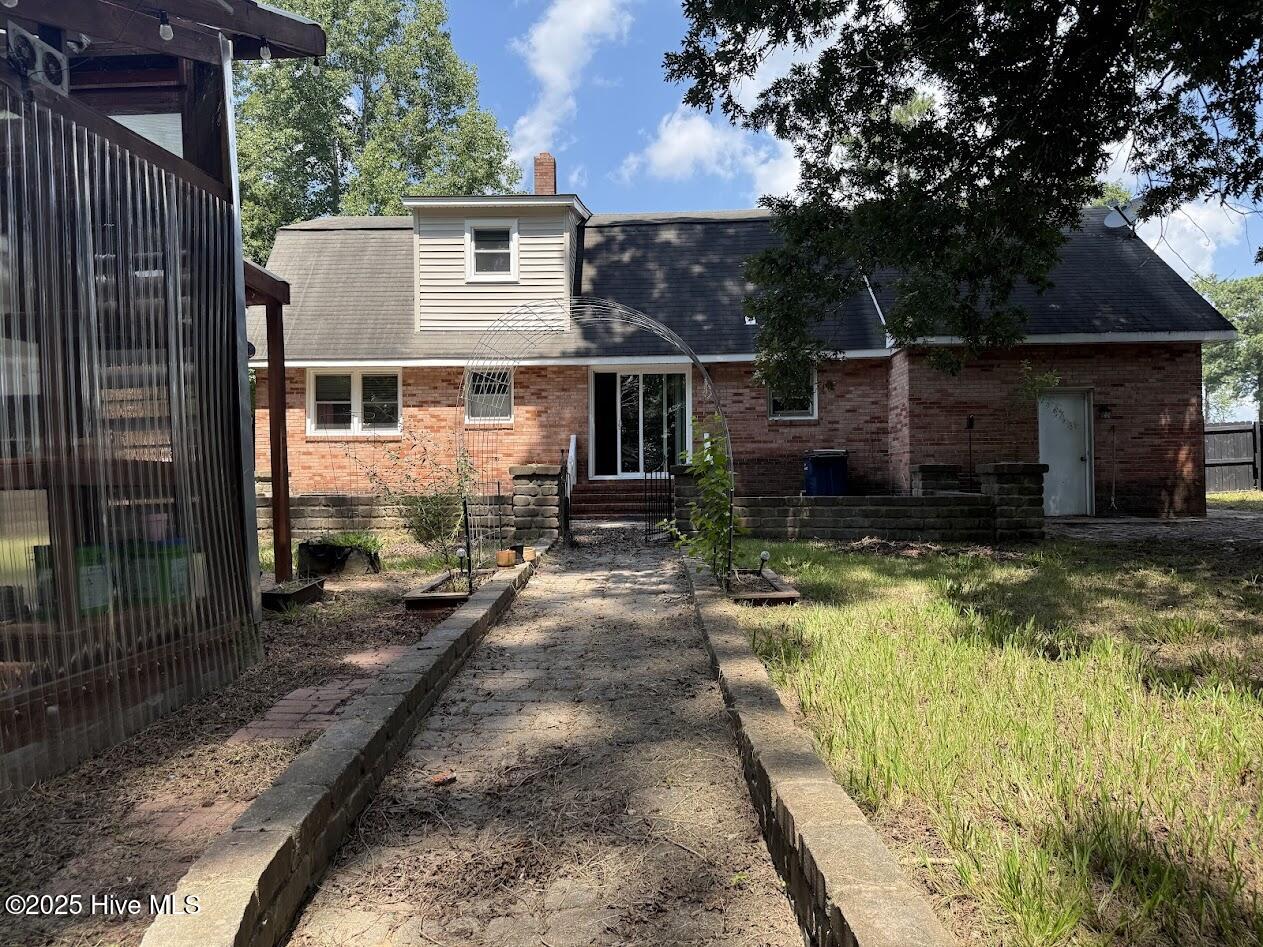 100525769 | Photo 17