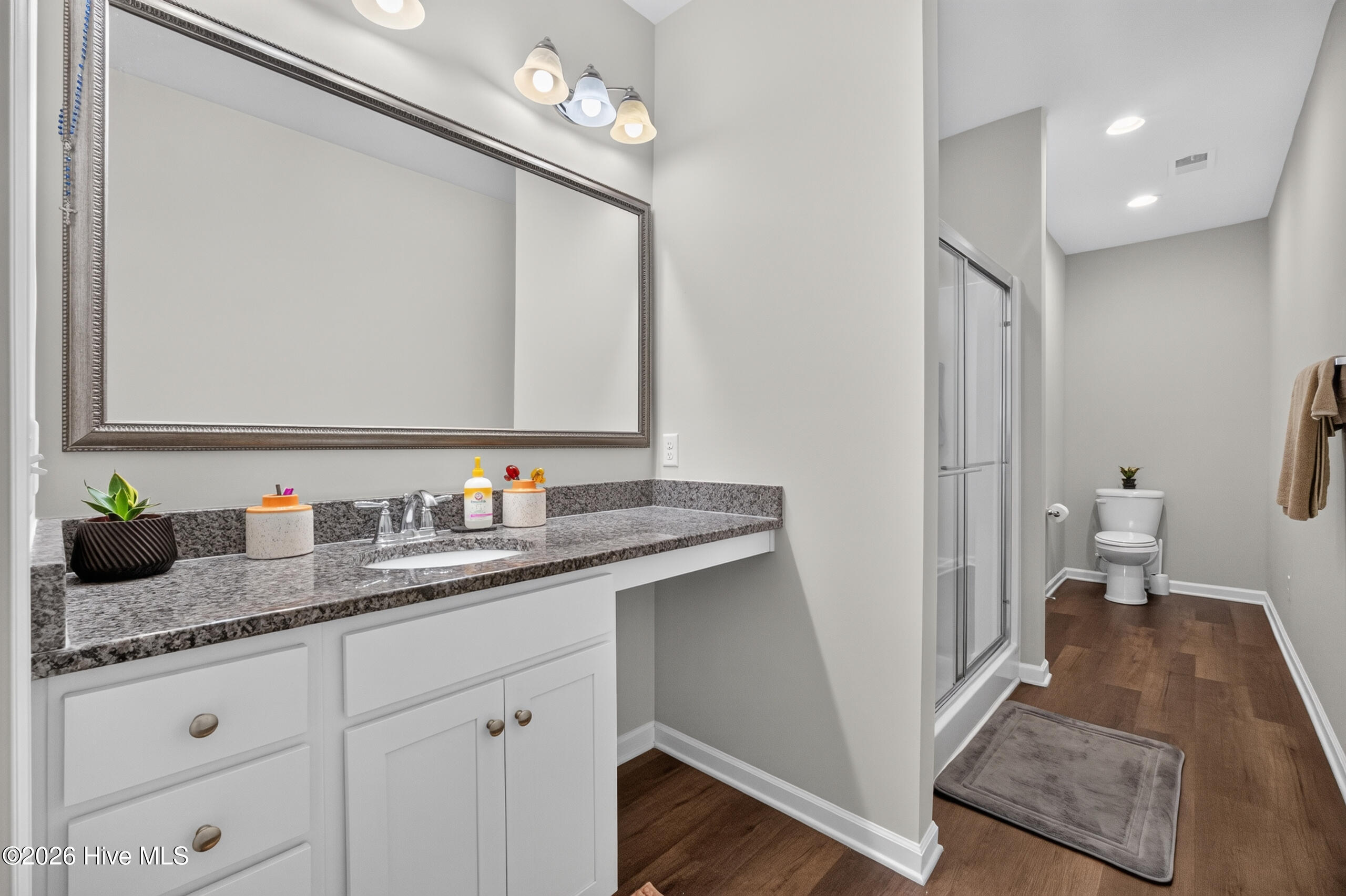 Owners private bath