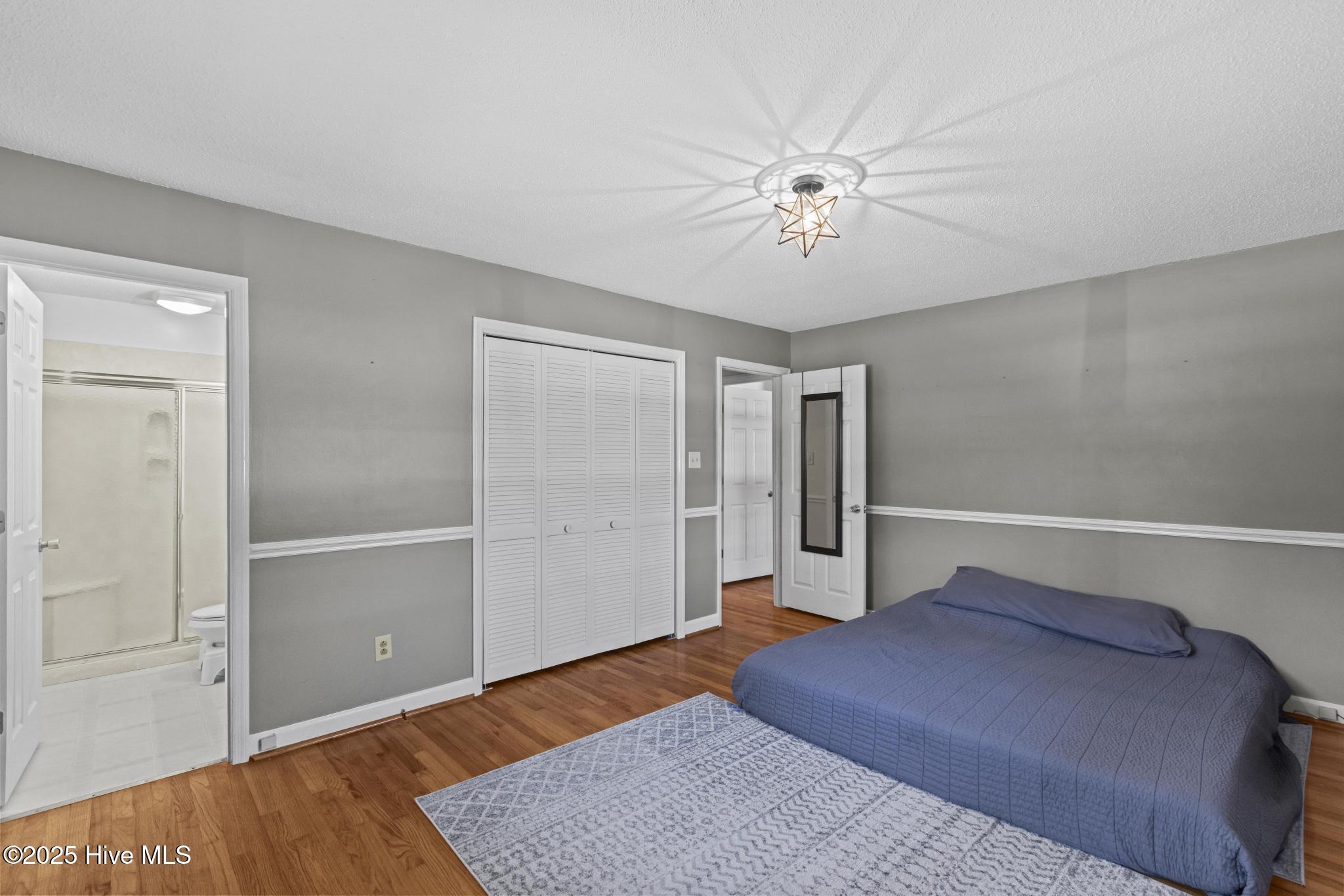 100540981 | Photo 19