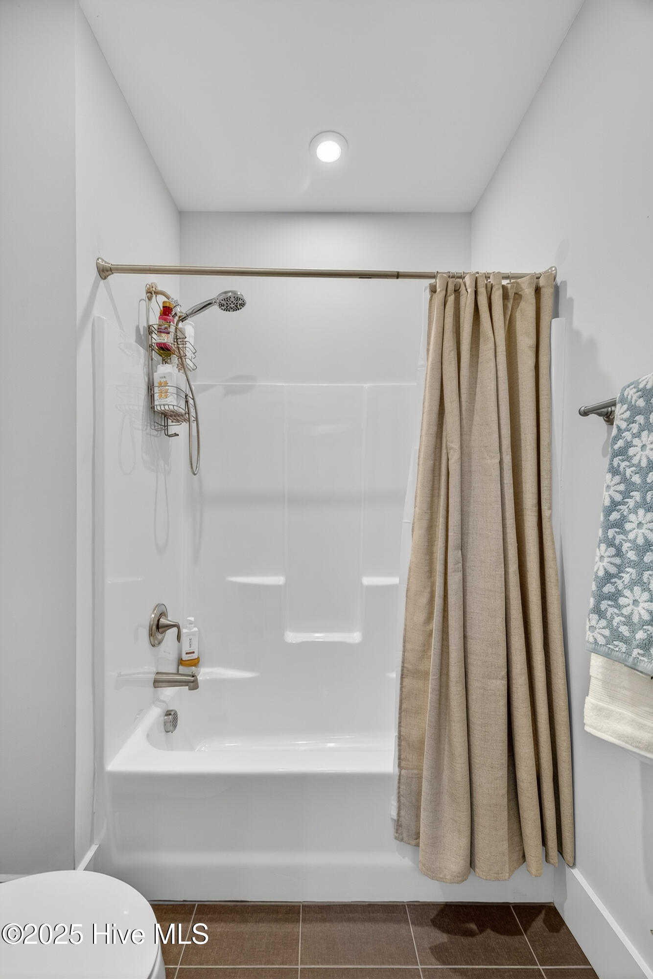 100540063 | Photo 43