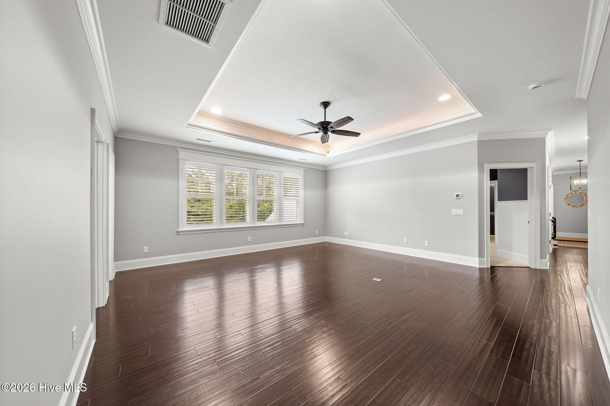 100553604 | Photo 49