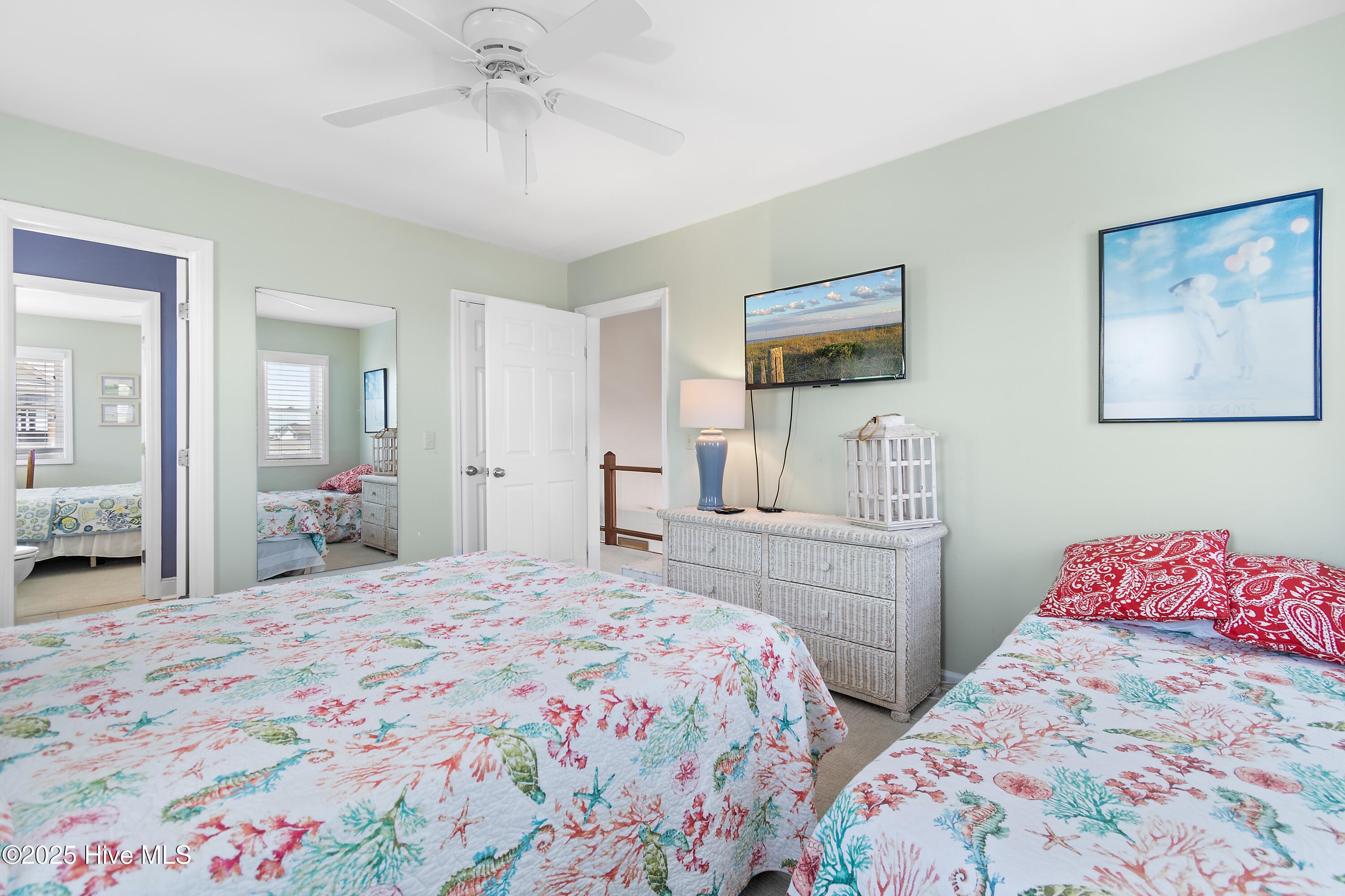 100520391 | Photo 30