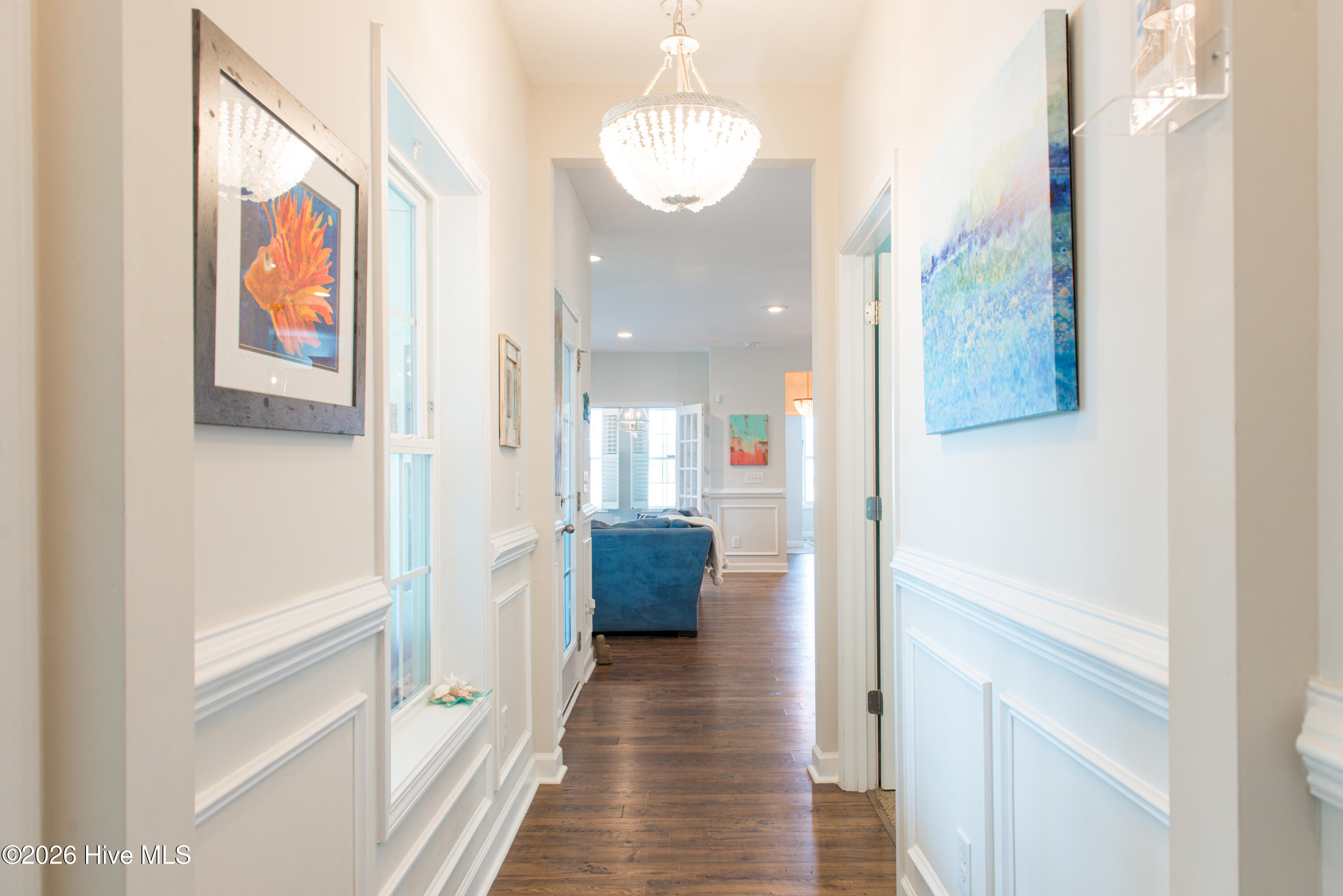 100553432 | Photo 56