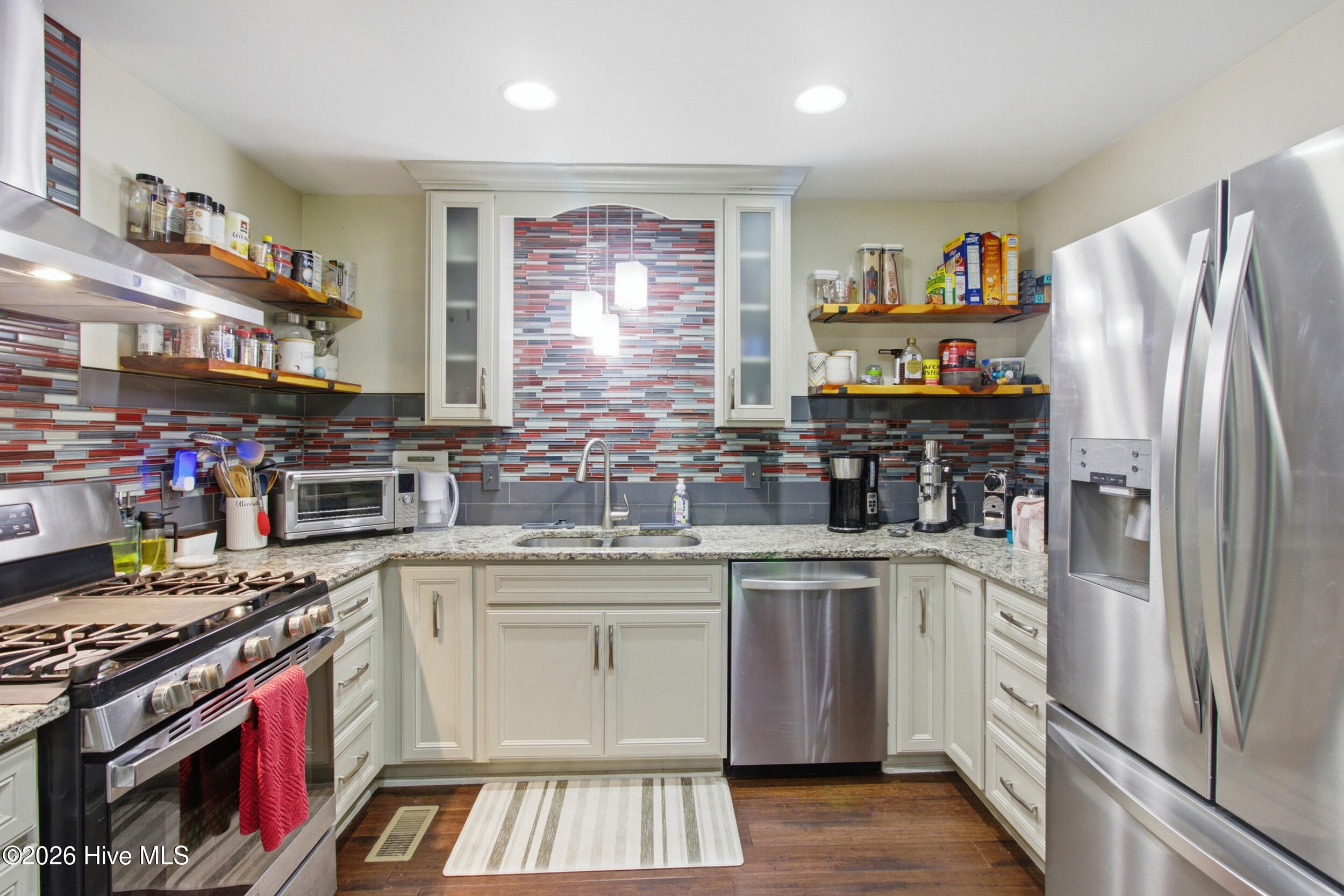 5th image of 701 Plantation Dr, New Bern, NC 28562 | MLS# 100597326
