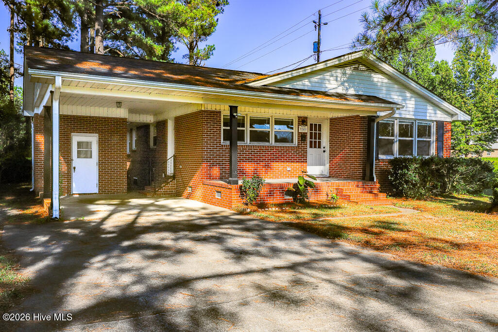2400 N Hills Drive,New Bern